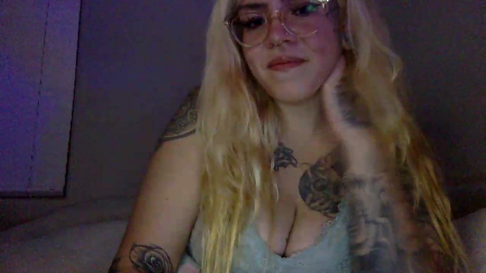 Gallery image thumbnail from JessicaFaye's myfreecams stream on, 07/08/2026, 09:19 image 14 of 20