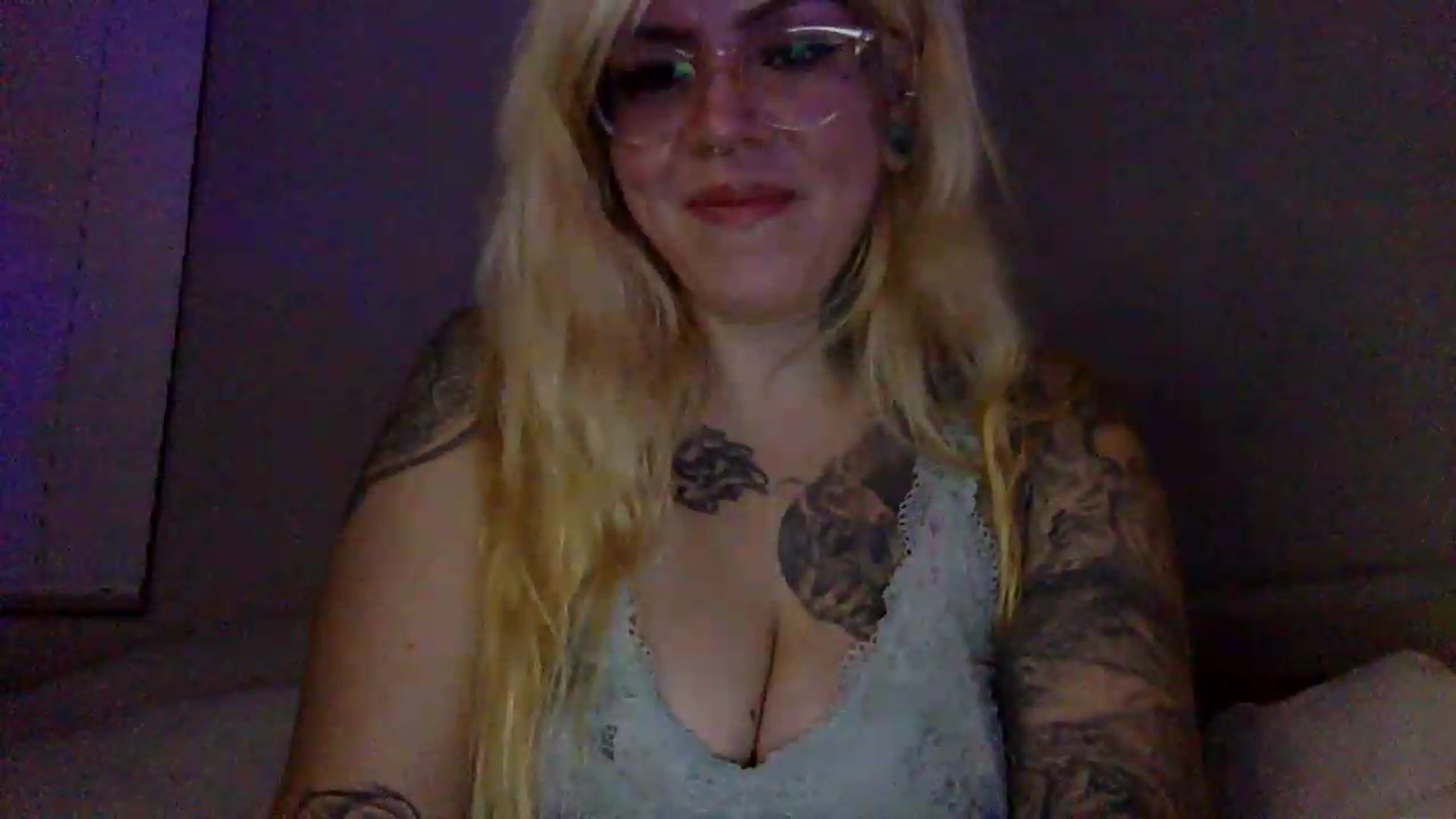 Gallery image thumbnail from JessicaFaye's myfreecams stream on, 07/08/2026, 09:19 image 10 of 20