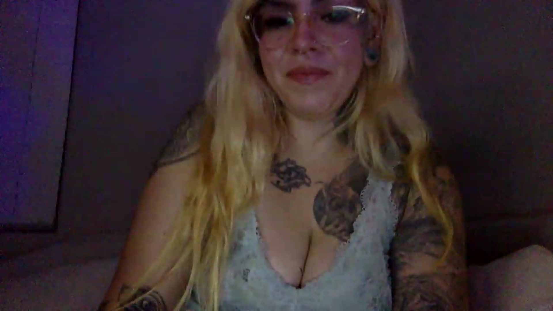 Gallery image thumbnail from JessicaFaye's myfreecams stream on, 07/08/2026, 09:19 image 9 of 20