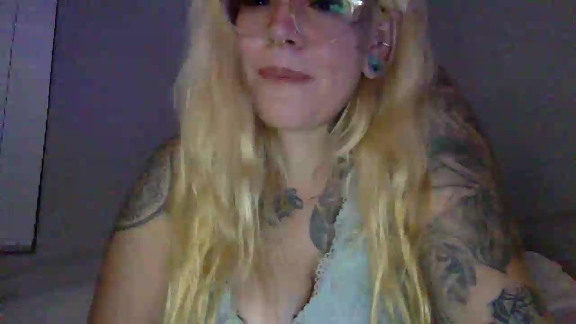 Gallery image thumbnail from JessicaFaye's myfreecams stream on, 07/08/2026, 12:18 image 1 of 20