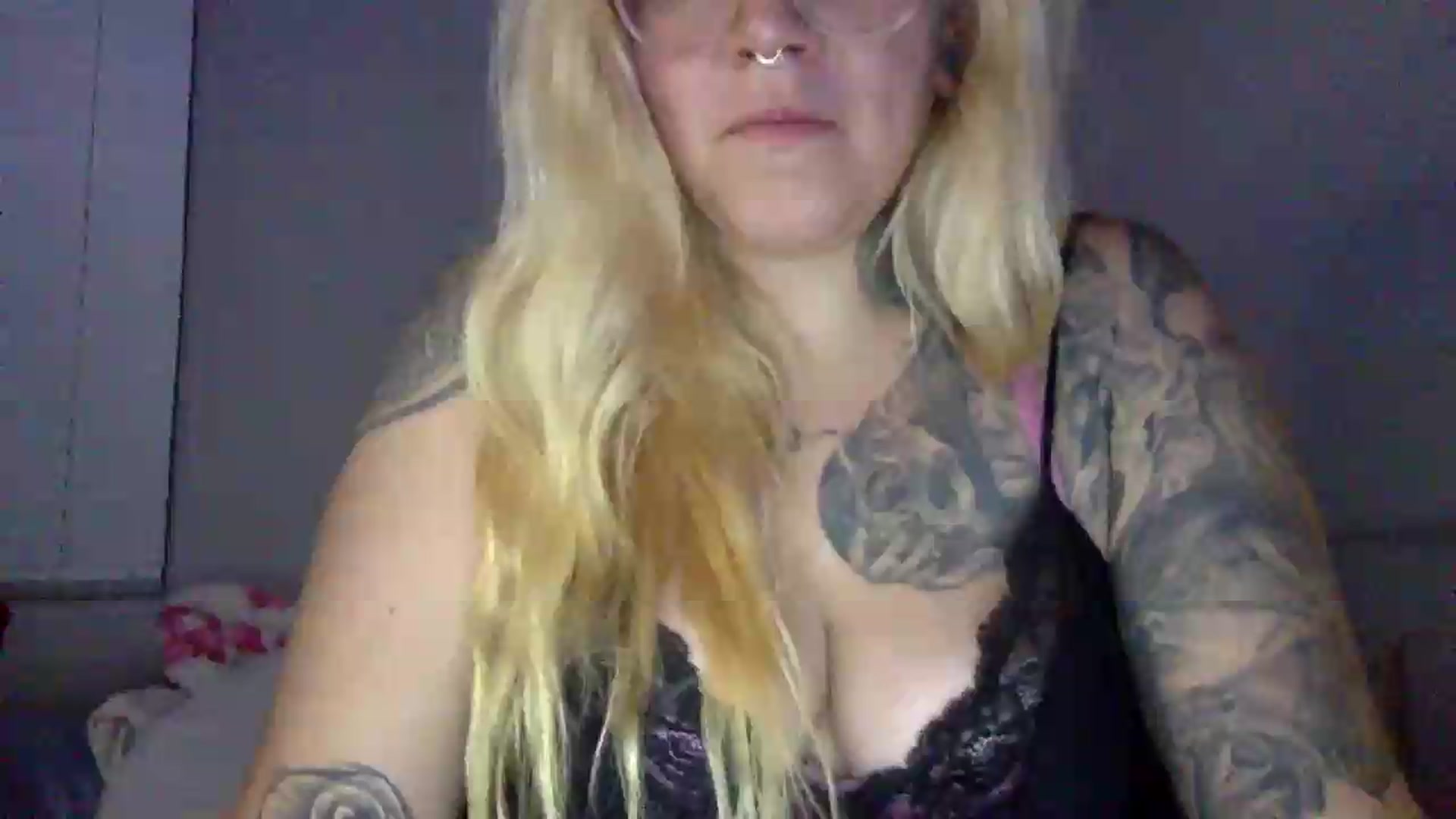 Gallery image thumbnail from JessicaFaye's myfreecams stream on, 07/13/2026, 10:04 image 1 of 20