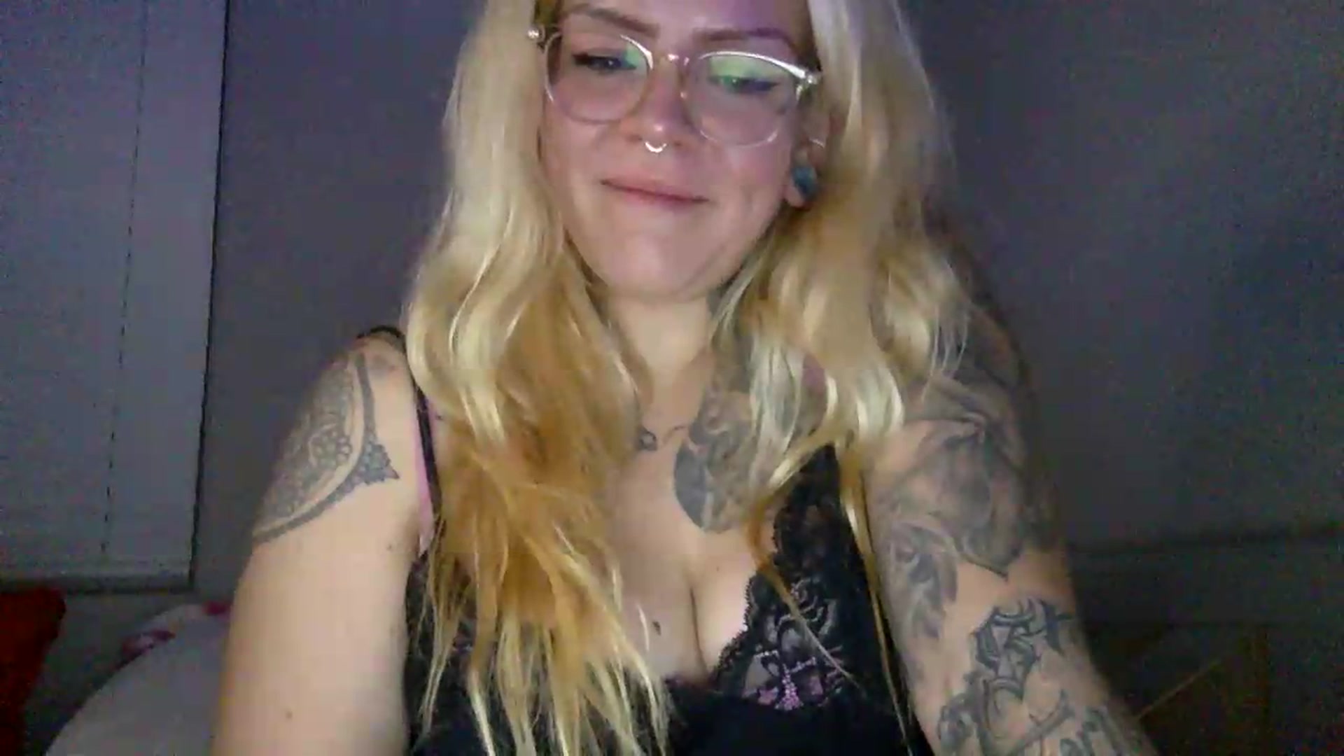 Gallery image thumbnail from JessicaFaye's myfreecams stream on, 07/13/2026, 11:22 image 17 of 20