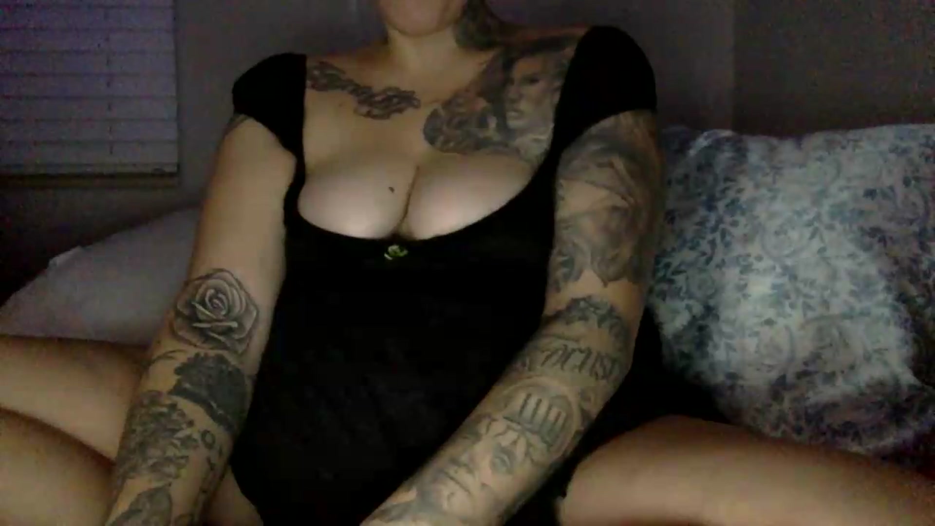 Gallery image thumbnail from JessicaFaye's myfreecams stream on, 07/17/2026, 11:00 image 5 of 20