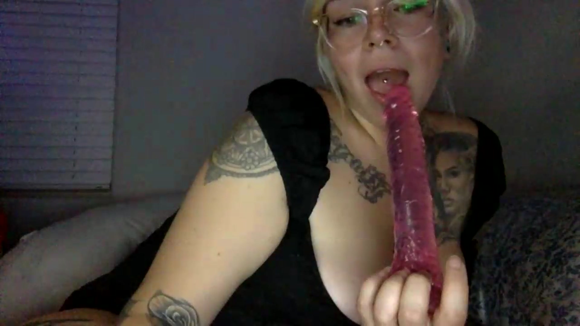 Gallery image thumbnail from JessicaFaye's myfreecams stream on, 07/17/2026, 11:00 image 18 of 20