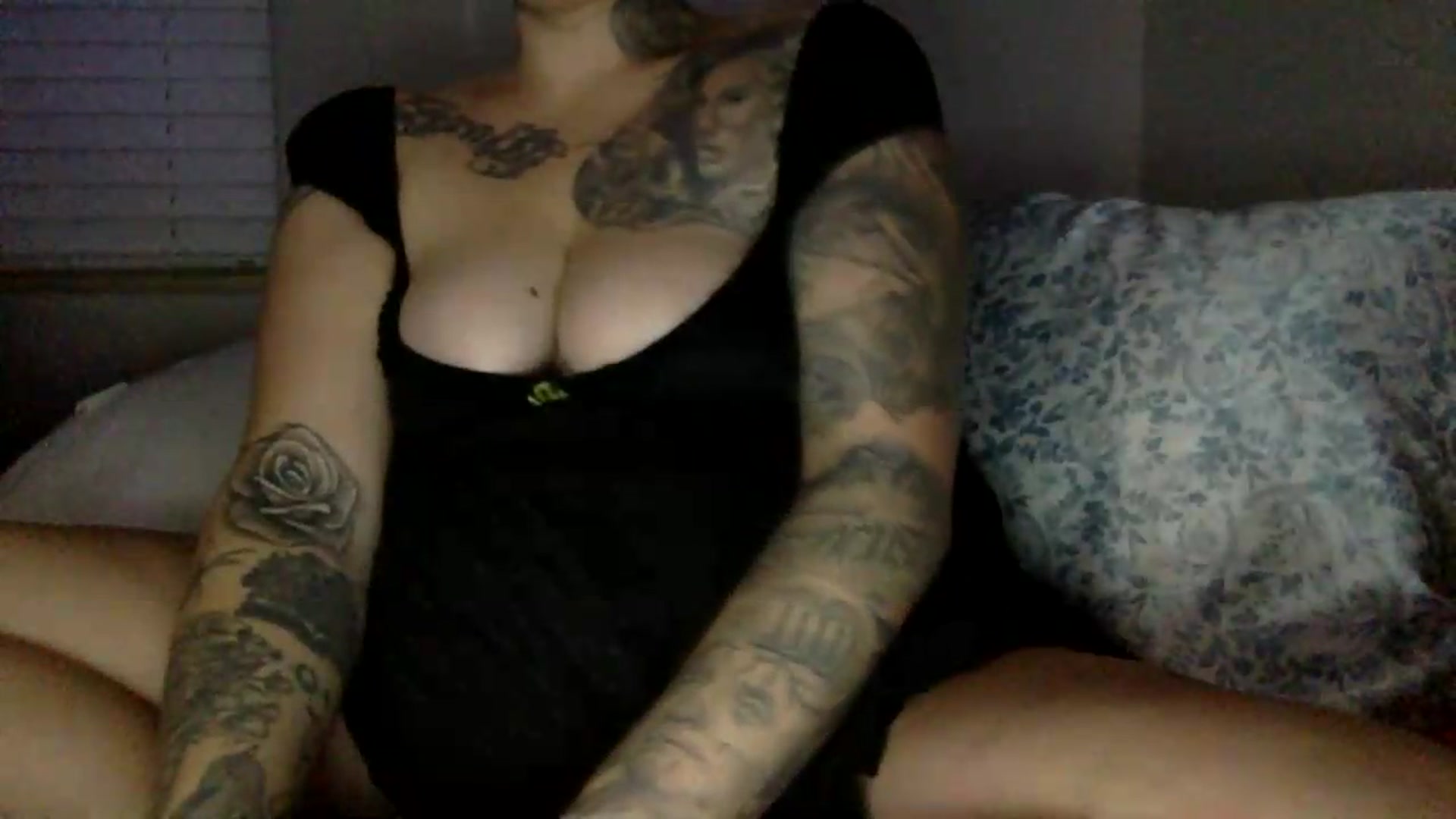 Gallery image thumbnail from JessicaFaye's myfreecams stream on, 07/17/2026, 11:00 image 4 of 20
