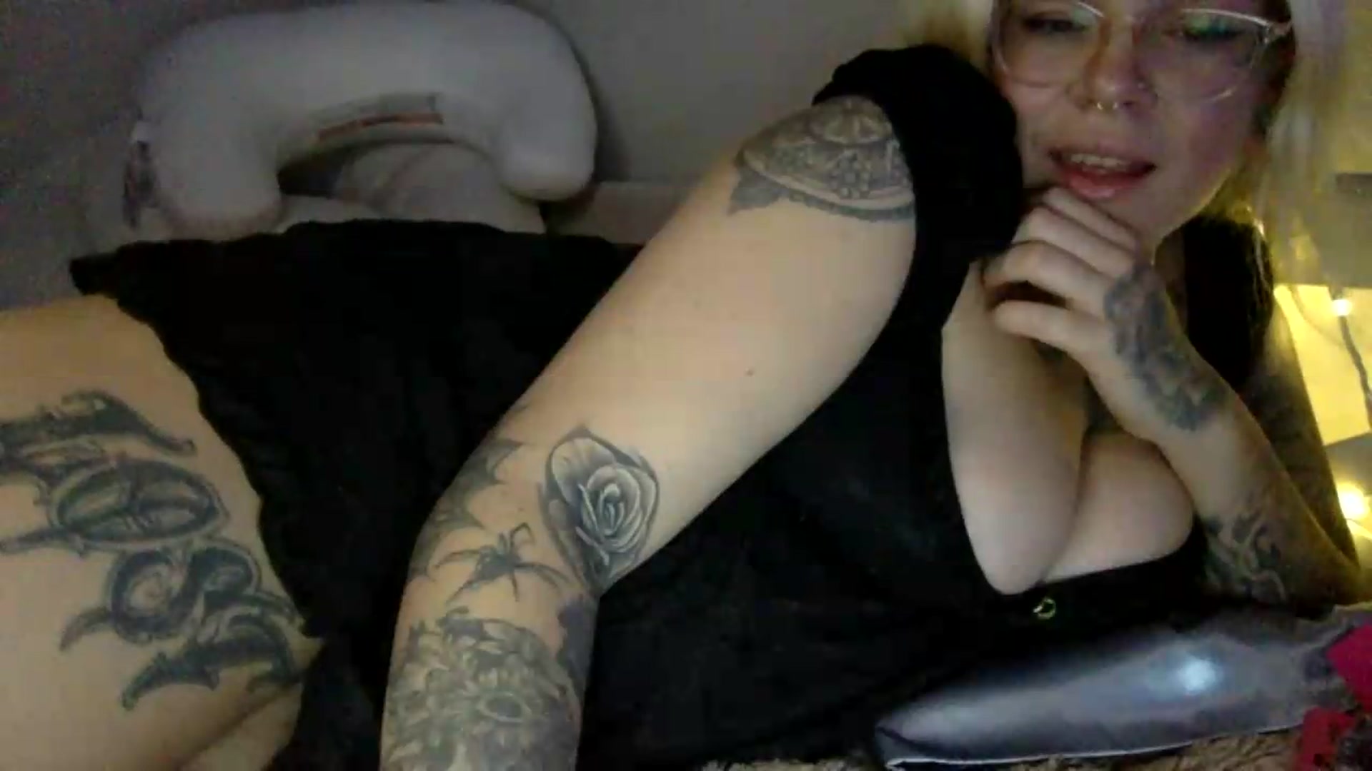 Gallery image thumbnail from JessicaFaye's myfreecams stream on, 07/22/2026, 09:06 image 19 of 20