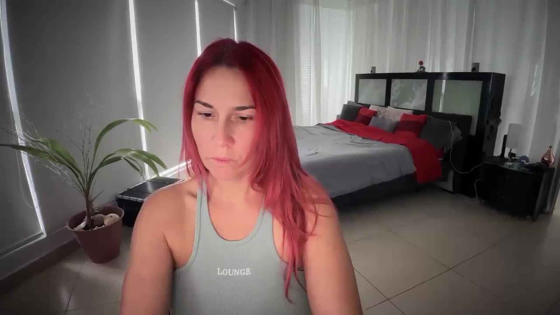Gallery image thumbnail from JessicaReedP's myfreecams stream on, 04/20/2025, 22:41 image 16 of 20