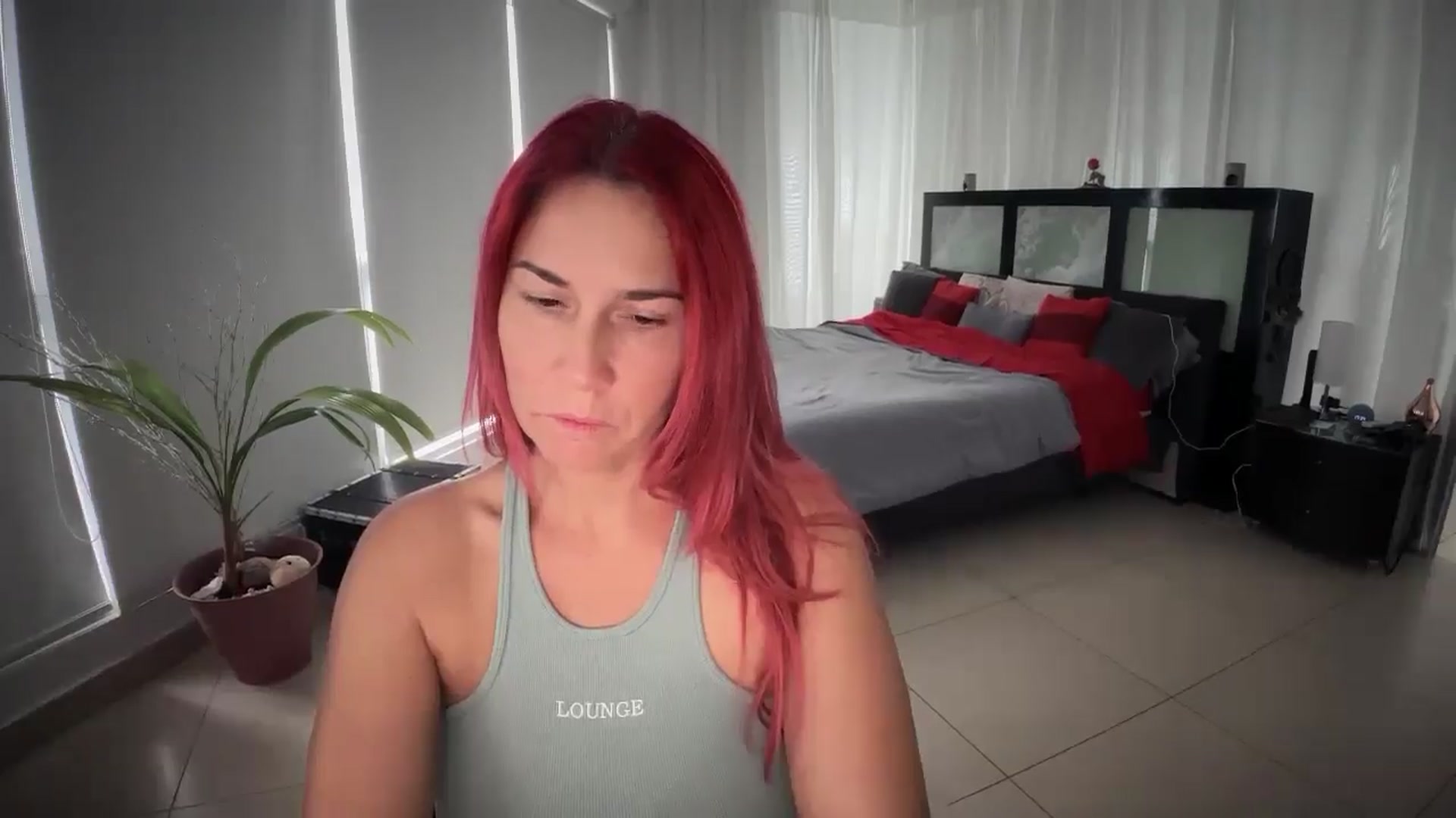 Gallery image thumbnail from JessicaReedP's myfreecams stream on, 04/20/2025, 22:41 image 15 of 20