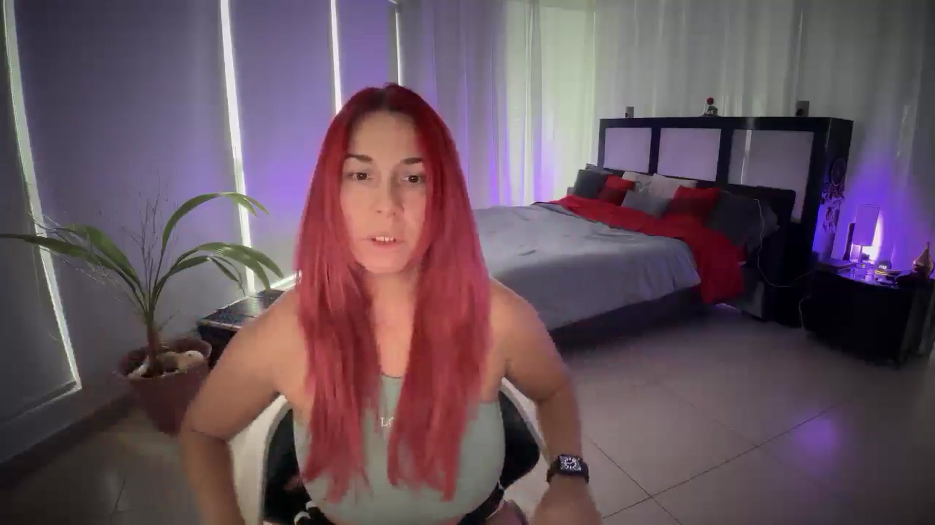 Gallery image thumbnail from JessicaReedP's myfreecams stream on, 04/20/2025, 23:18 image 4 of 20