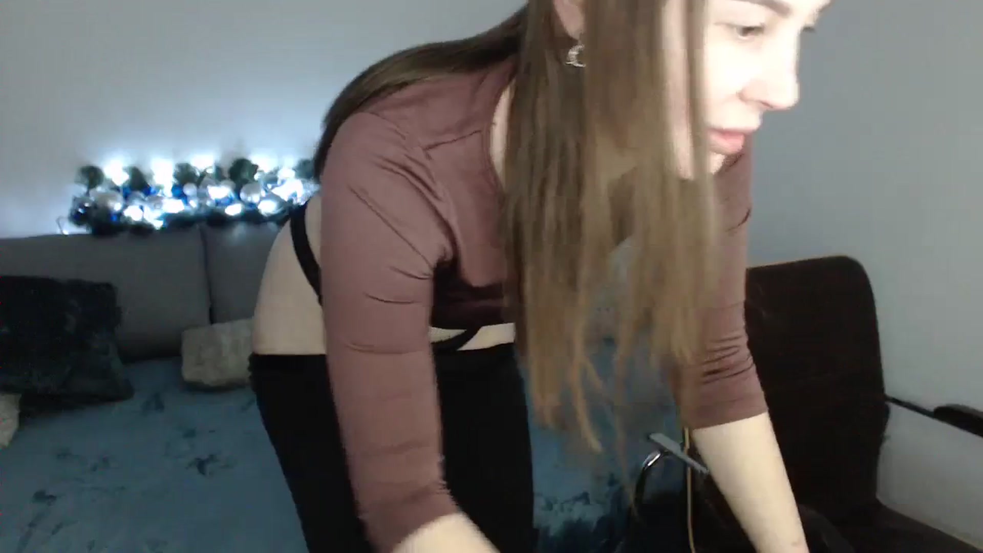 Gallery image thumbnail from Jessica_Mur's myfreecams stream on, 12/25/2023, 13:30 image 8 of 20