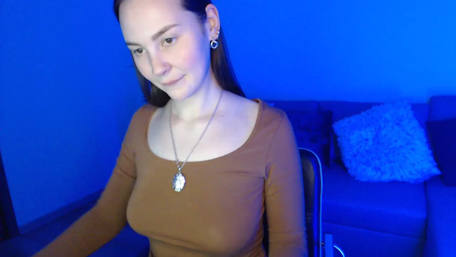 Gallery image thumbnail from Jessica_Mur's myfreecams stream on, 01/14/2024, 13:17 image 7 of 20