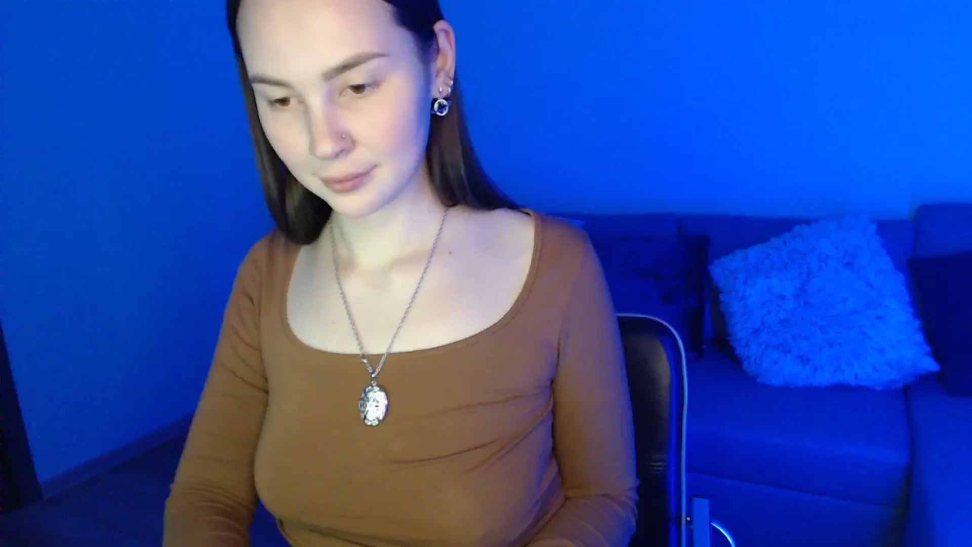 Gallery image thumbnail from Jessica_Mur's myfreecams stream on, 01/14/2024, 13:17 image 14 of 20
