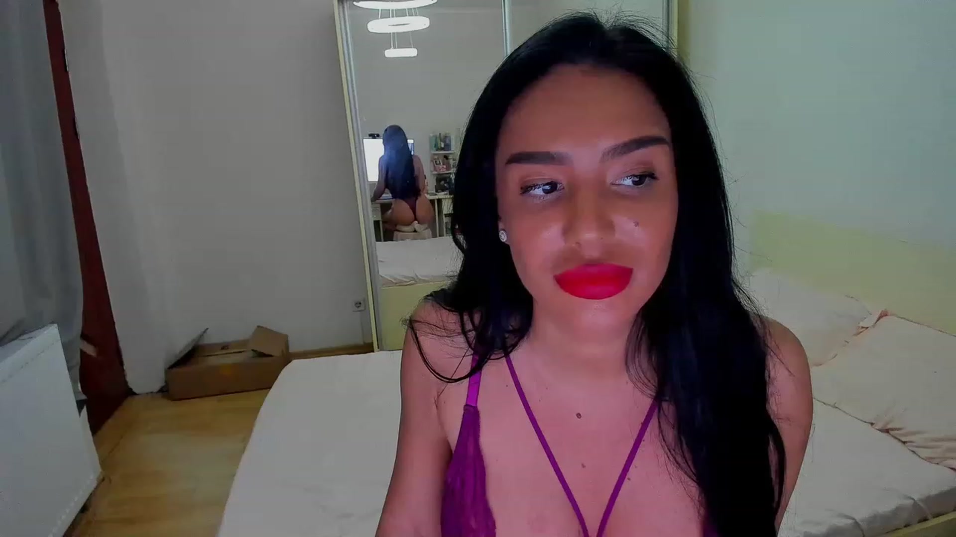 Gallery image thumbnail from Jessica__WOW's myfreecams stream on, 01/21/2023, 20:40 image 10 of 20