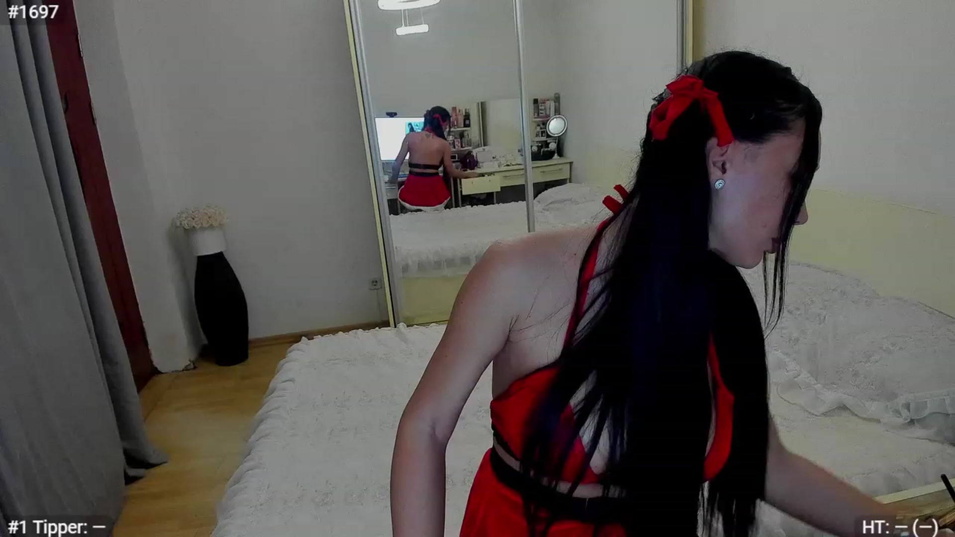 Gallery image thumbnail from Jessica__WOW's myfreecams stream on, 12/18/2023, 15:31 image 2 of 20