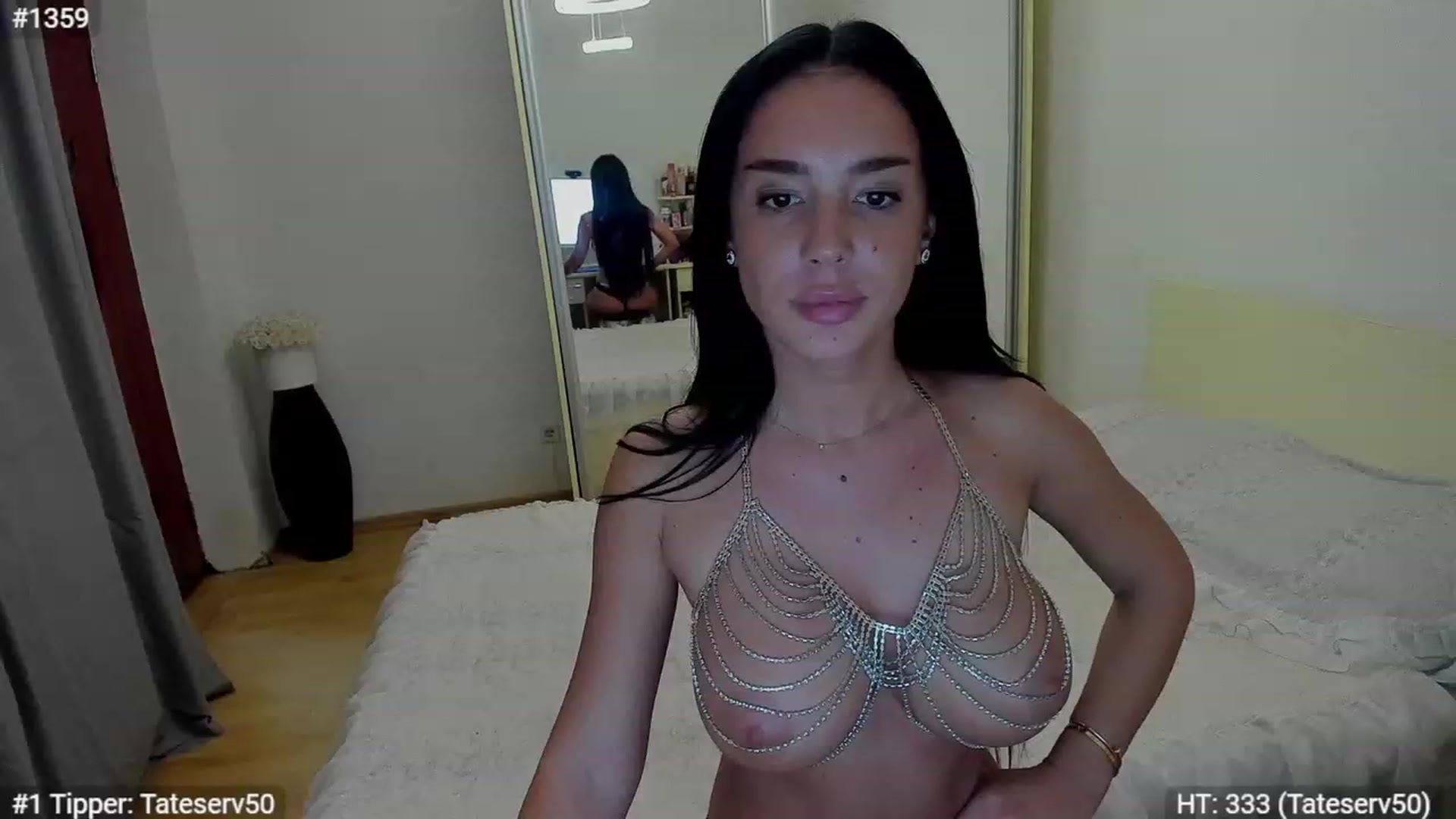 Gallery image thumbnail from Jessica__WOW's myfreecams stream on, 12/19/2023, 02:26 image 7 of 20