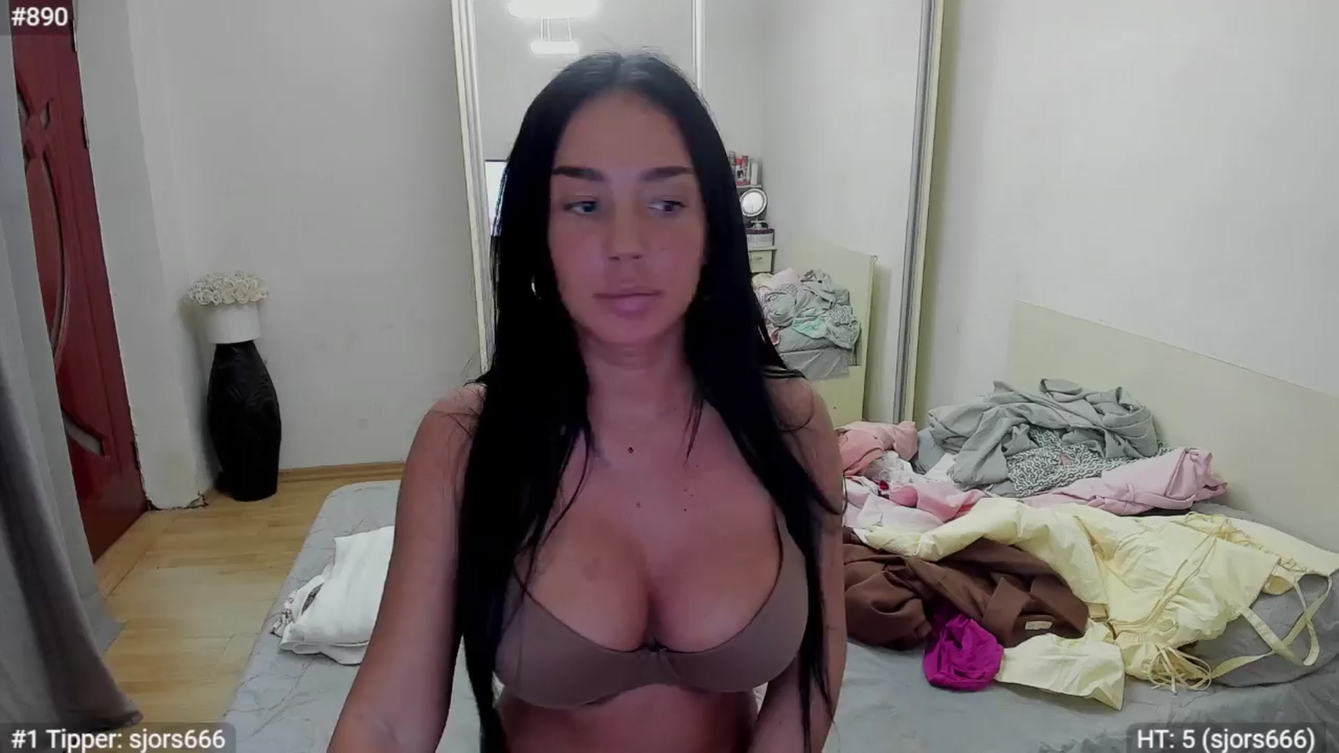 Gallery image thumbnail from Jessica__WOW's myfreecams stream on, 04/08/2024, 22:13 image 17 of 20