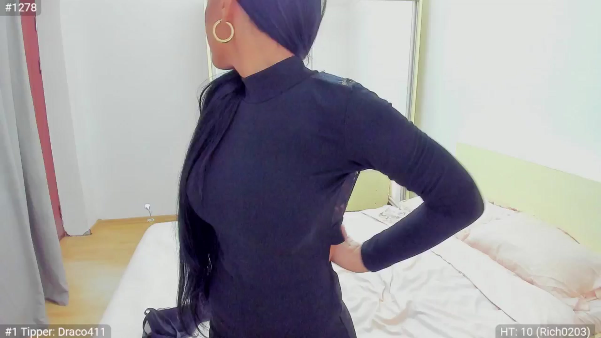 Gallery image thumbnail from Jessica__WOW's myfreecams stream on, 11/22/2024, 20:24 image 8 of 20