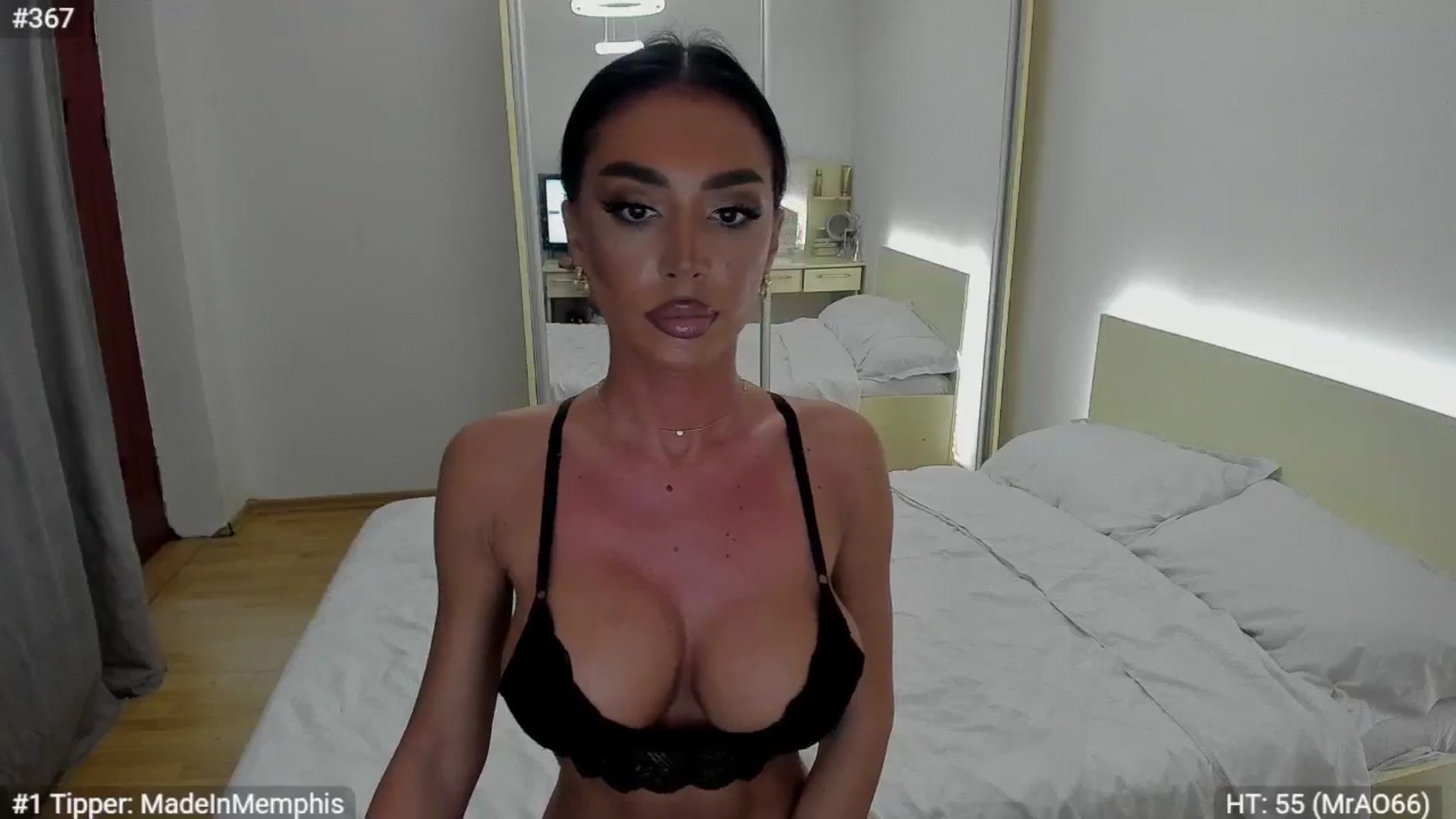 Gallery image thumbnail from Jessica__WOW's myfreecams stream on, 03/11/2025, 18:07 image 14 of 20