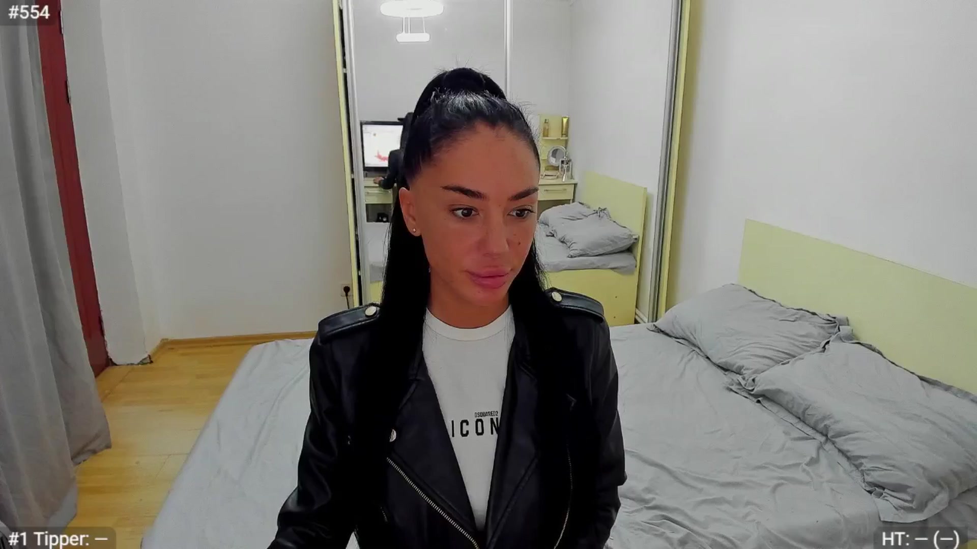 Gallery image thumbnail from Jessica__WOW's myfreecams stream on, 03/17/2025, 16:34 image 5 of 20