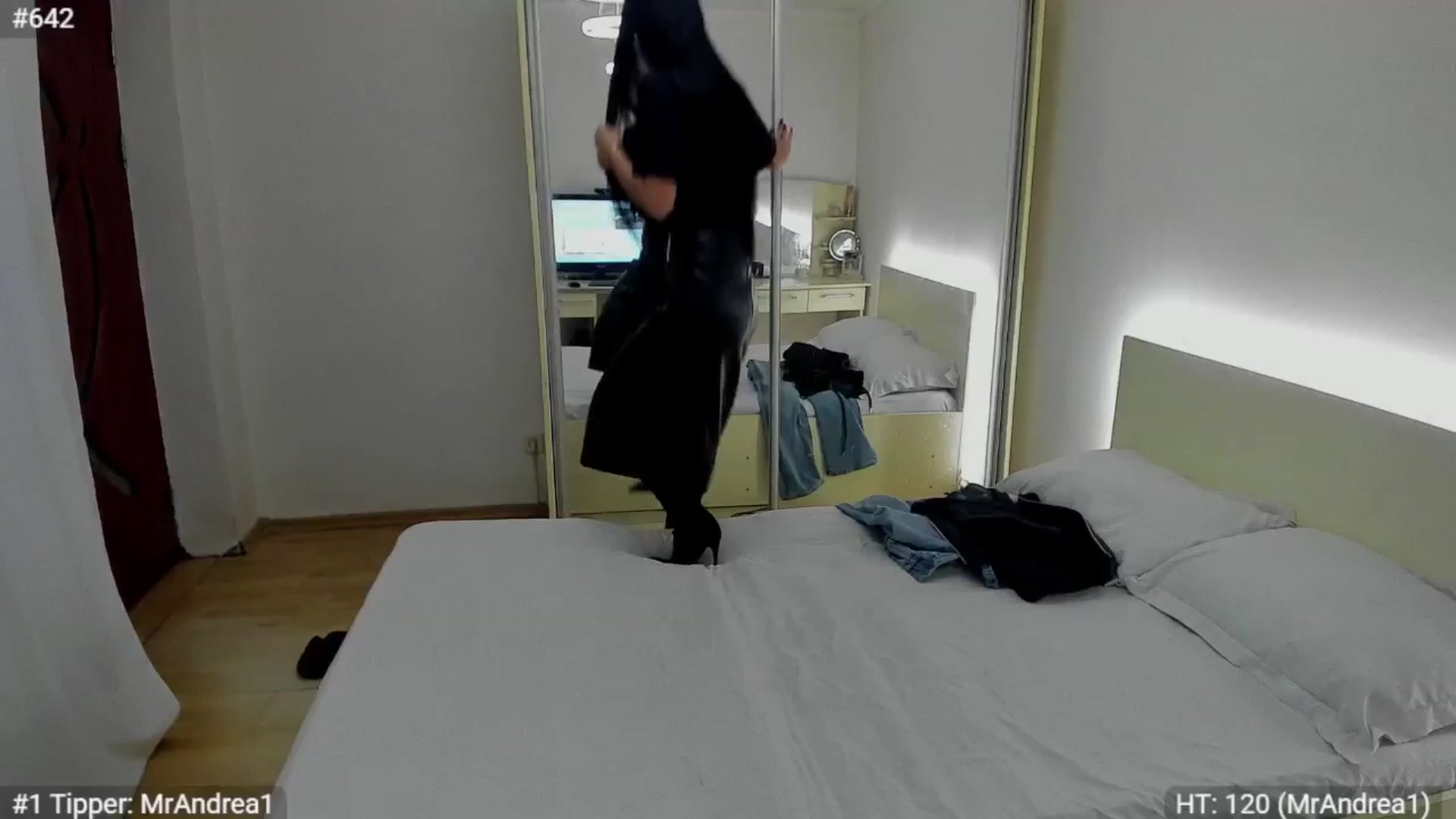 Gallery image thumbnail from Jessica__WOW's myfreecams stream on, 09/29/2025, 13:59 image 10 of 20