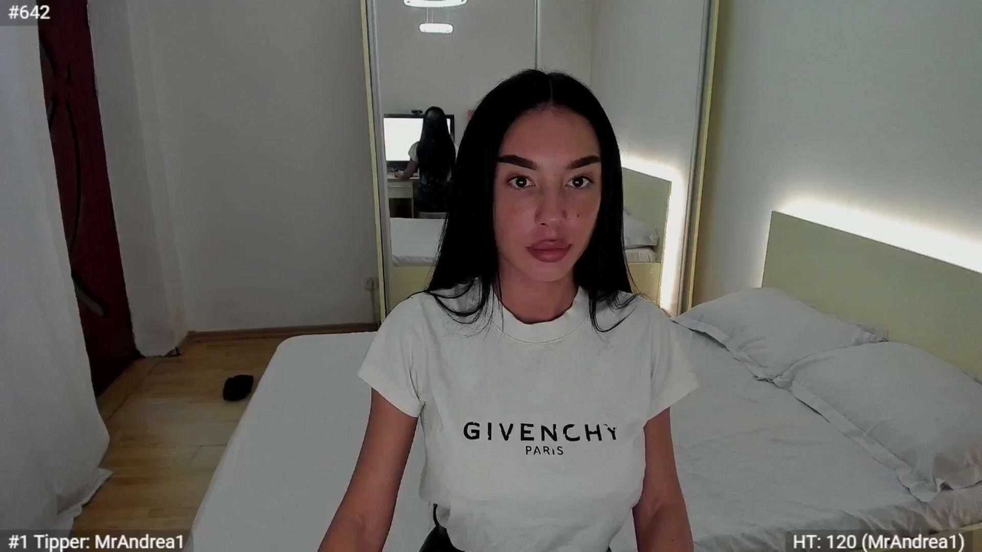 Gallery image thumbnail from Jessica__WOW's myfreecams stream on, 09/29/2025, 15:06 image 17 of 20