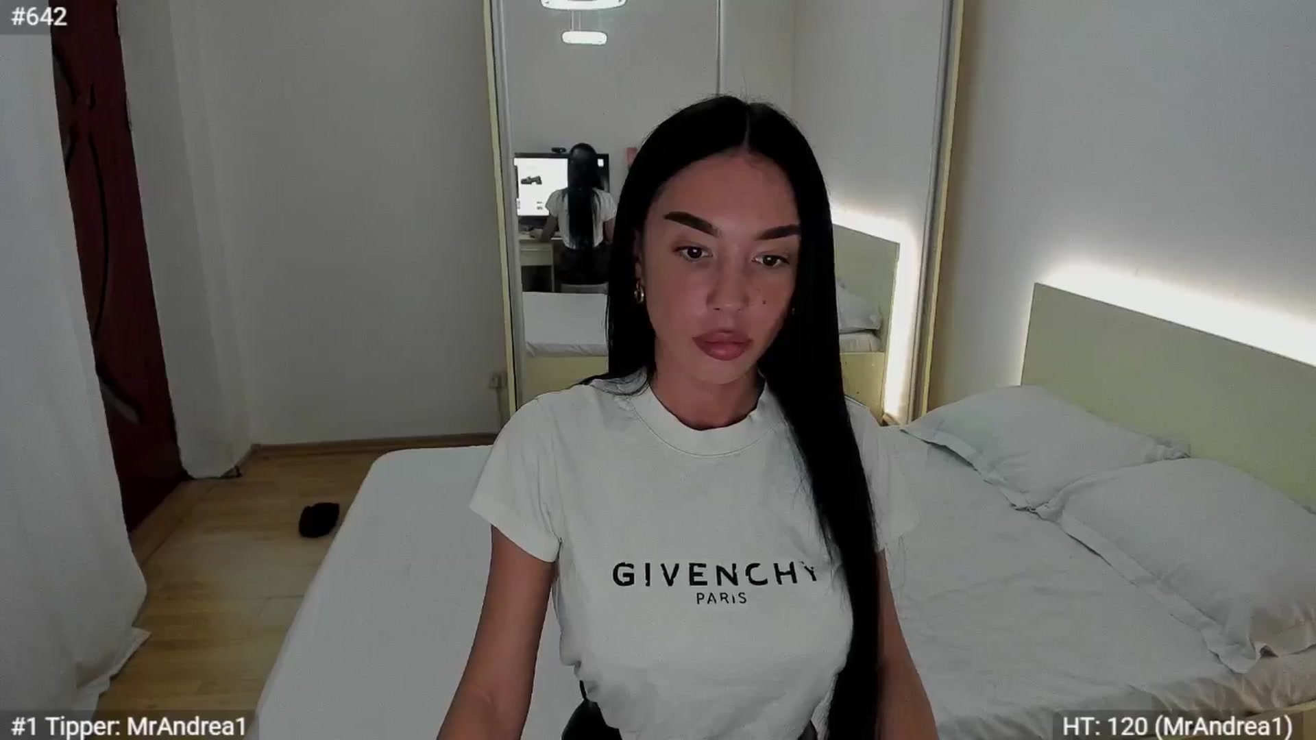 Gallery image thumbnail from Jessica__WOW's myfreecams stream on, 09/29/2025, 15:06 image 16 of 20