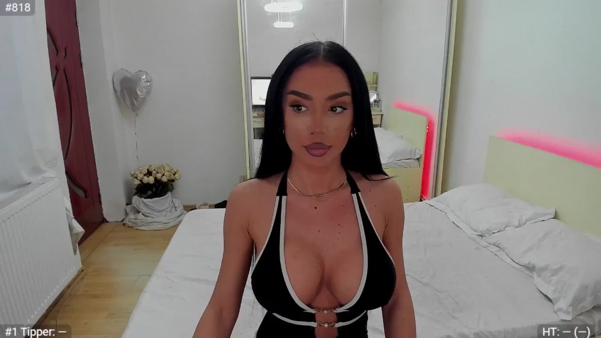 Gallery image thumbnail from Jessica__WOW's myfreecams stream on, 10/16/2025, 15:16 image 2 of 20