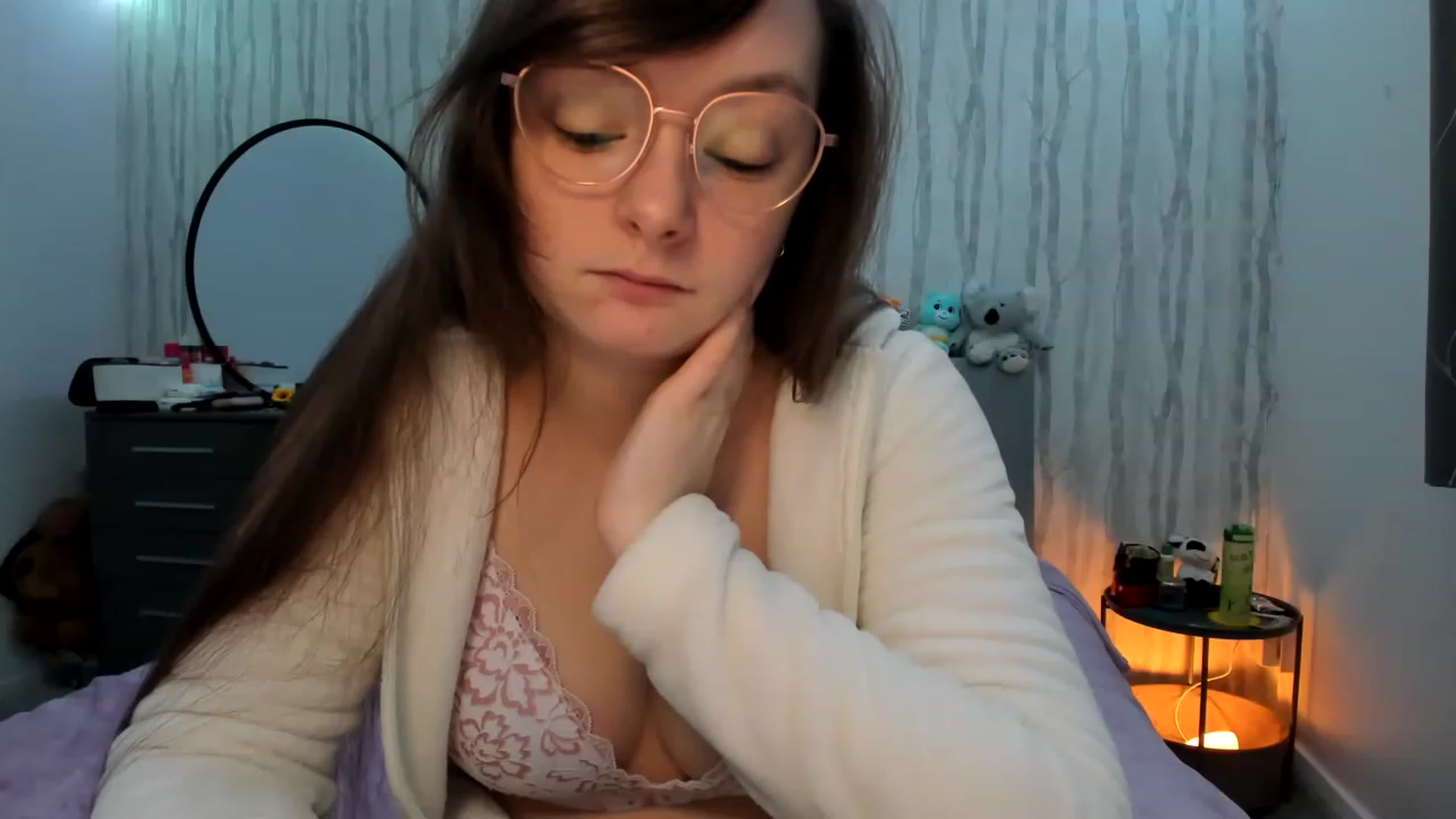 Gallery image thumbnail from JessieBear_'s myfreecams stream on, 12/01/2022, 20:19 image 3 of 20