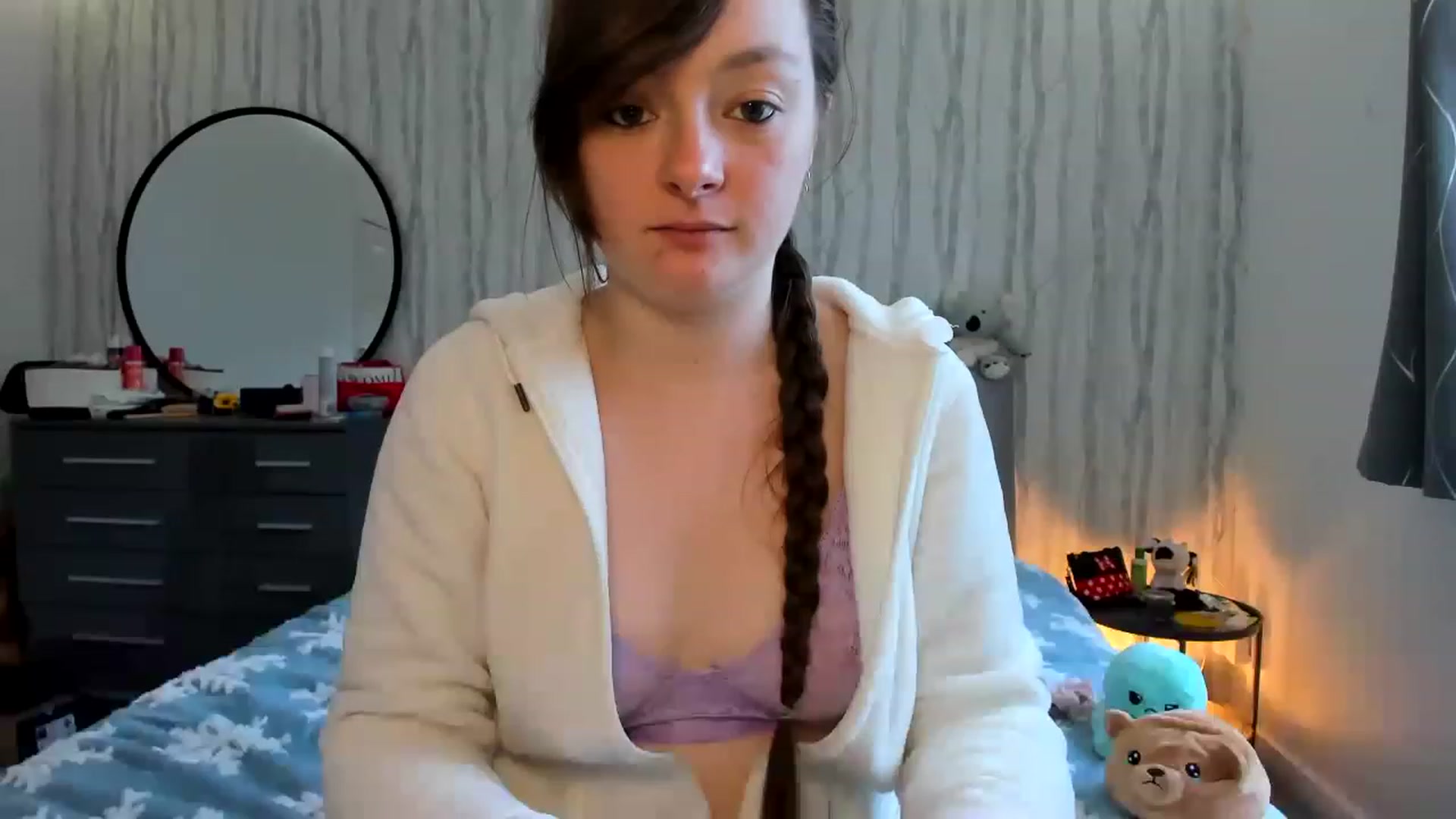 Gallery image thumbnail from JessieBear_'s myfreecams stream on, 12/07/2022, 16:04 image 1 of 20