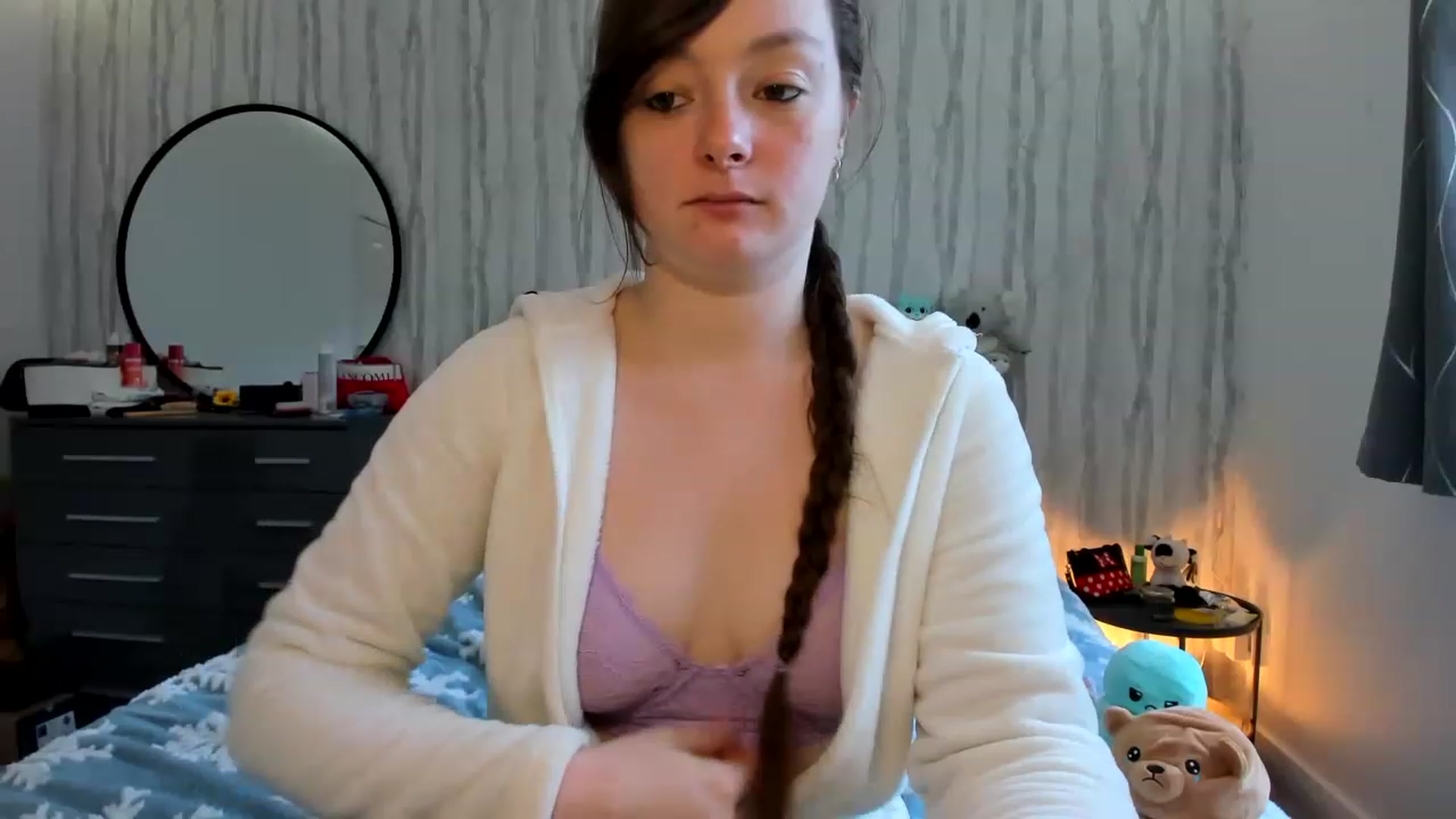 Gallery image thumbnail from JessieBear_'s myfreecams stream on, 12/07/2022, 16:04 image 3 of 20