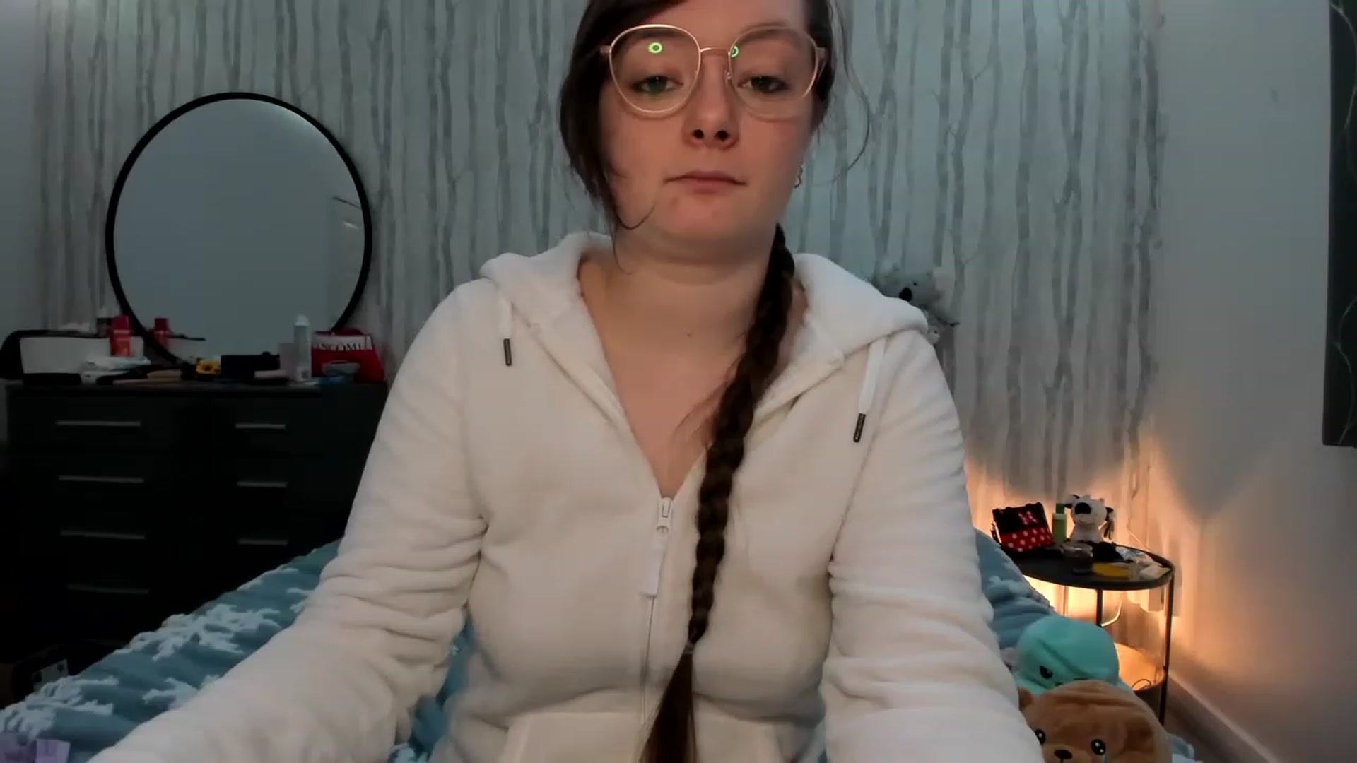 Gallery image thumbnail from JessieBear_'s myfreecams stream on, 12/07/2022, 18:11 image 15 of 20