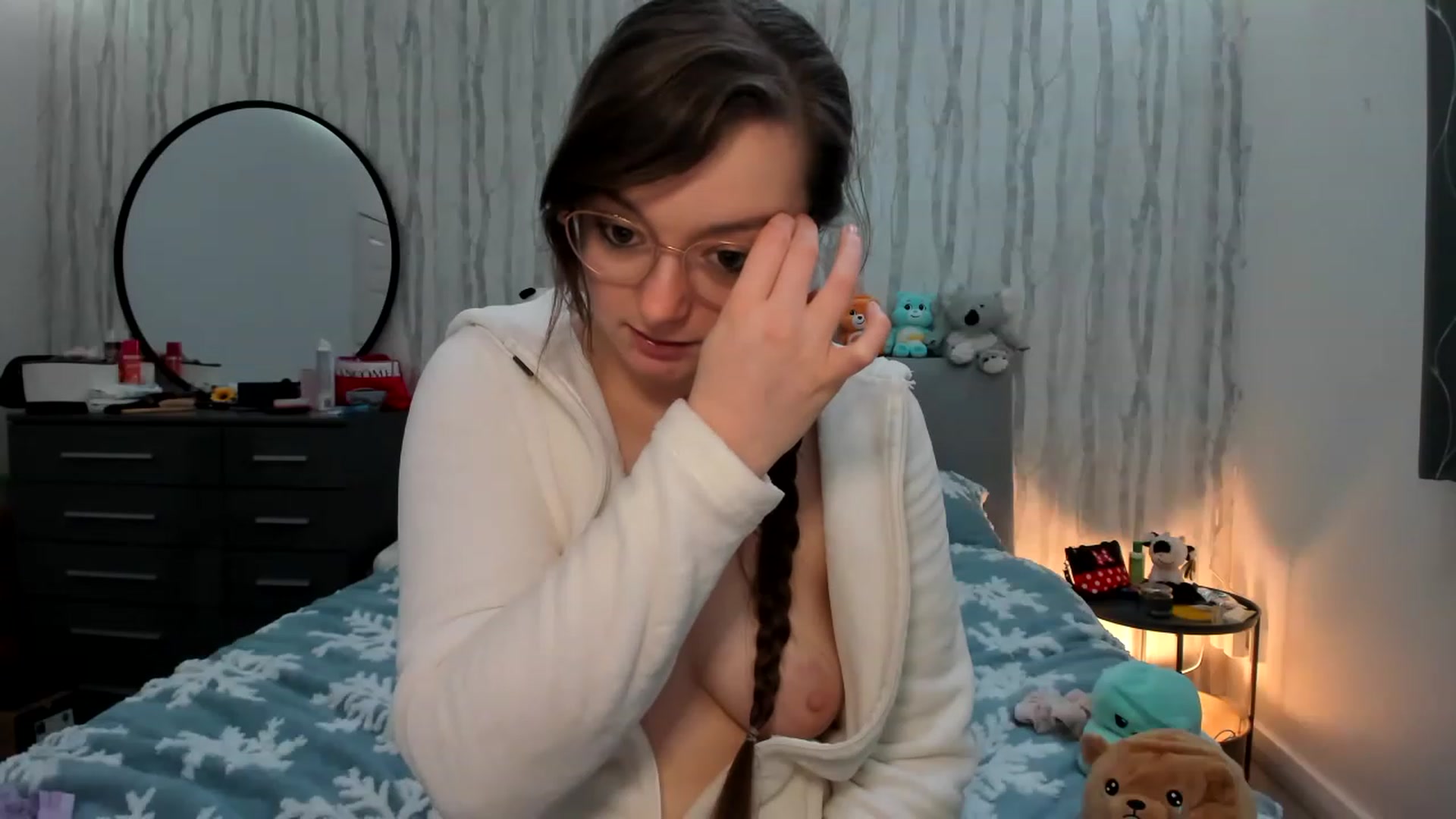 Gallery image thumbnail from JessieBear_'s myfreecams stream on, 12/07/2022, 18:11 image 13 of 20
