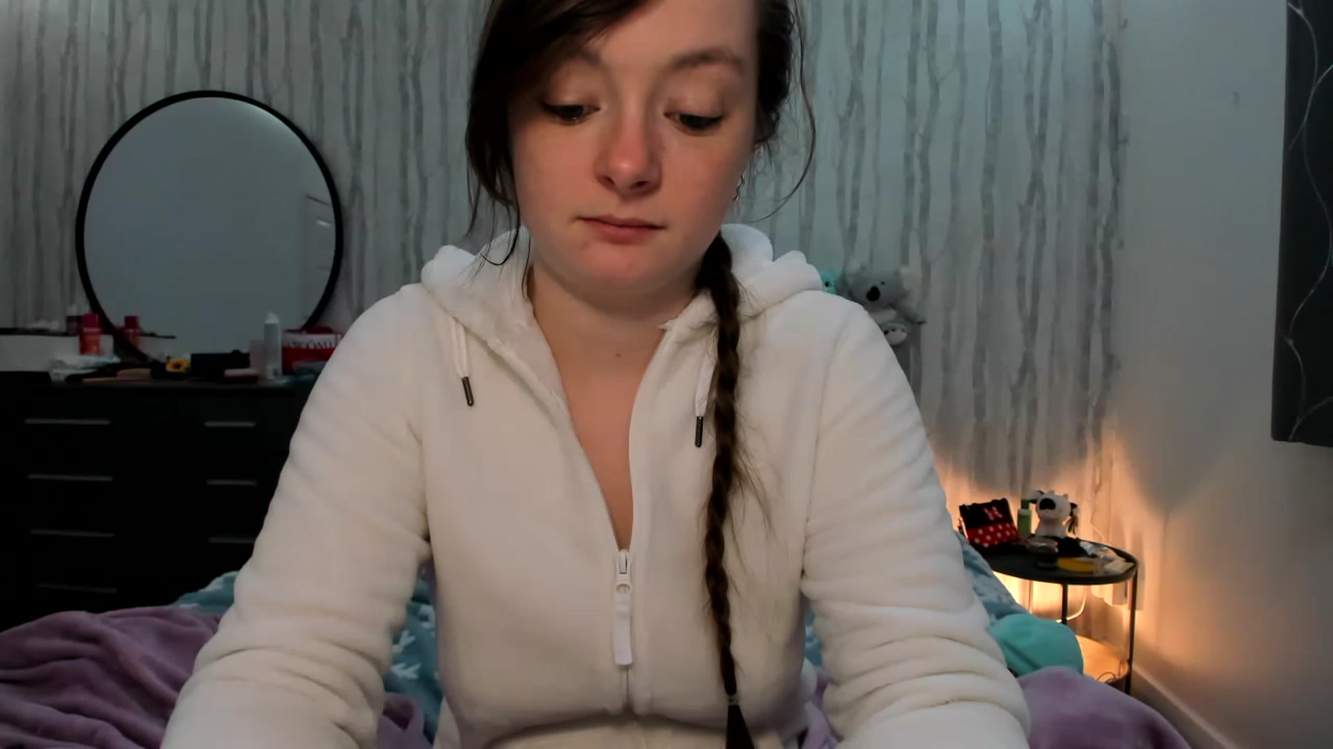 Gallery image thumbnail from JessieBear_'s myfreecams stream on, 12/07/2022, 21:40 image 4 of 20