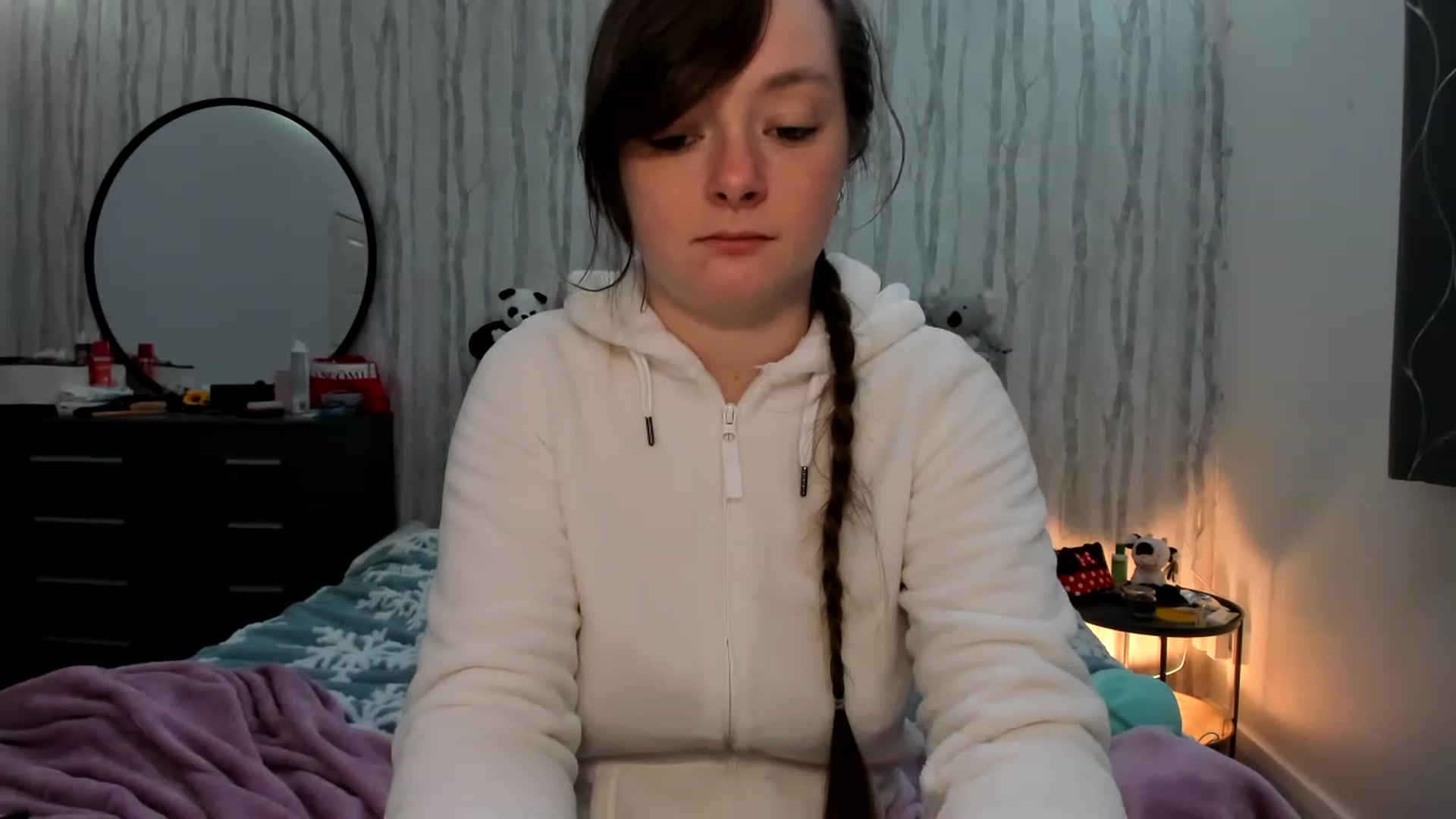 Gallery image thumbnail from JessieBear_'s myfreecams stream on, 12/07/2022, 21:40 image 2 of 20