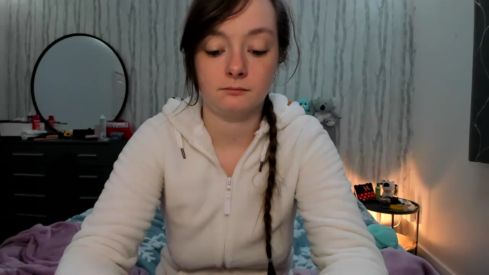 Gallery image thumbnail from JessieBear_'s myfreecams stream on, 12/07/2022, 21:40 image 9 of 20