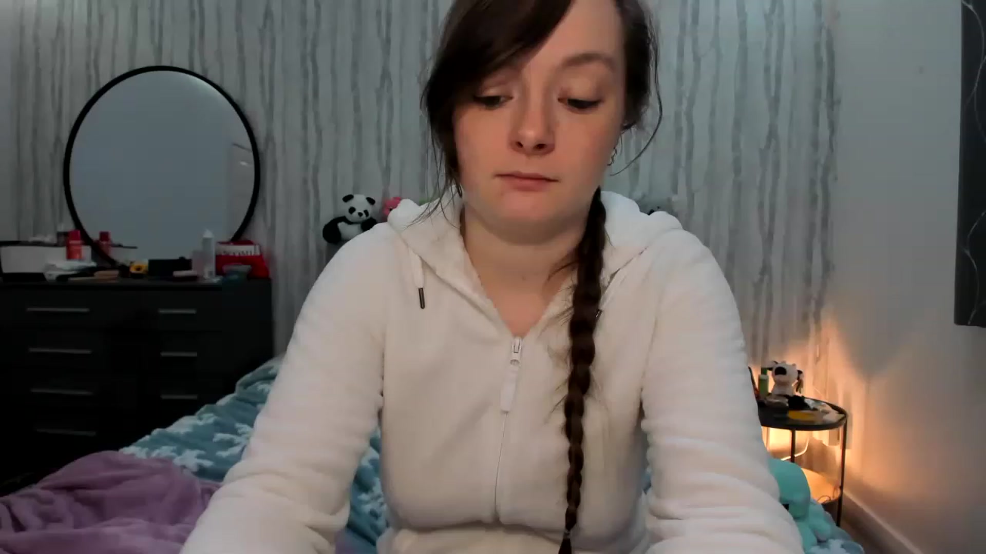 Gallery image thumbnail from JessieBear_'s myfreecams stream on, 12/07/2022, 22:51 image 3 of 20