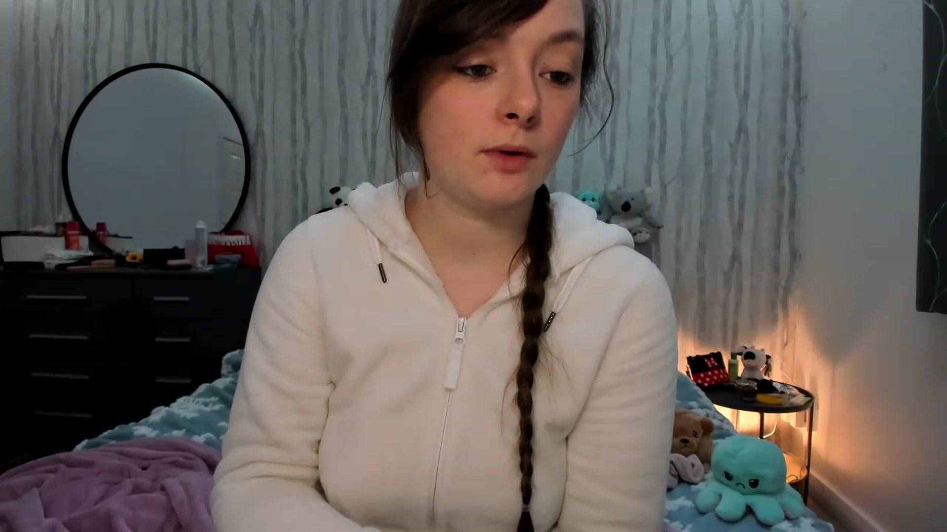 Gallery image thumbnail from JessieBear_'s myfreecams stream on, 12/07/2022, 22:51 image 16 of 20