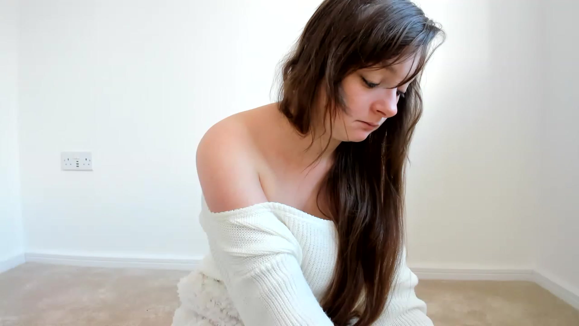 Gallery image thumbnail from JessieBear_'s myfreecams stream on, 12/09/2022, 15:23 image 8 of 20