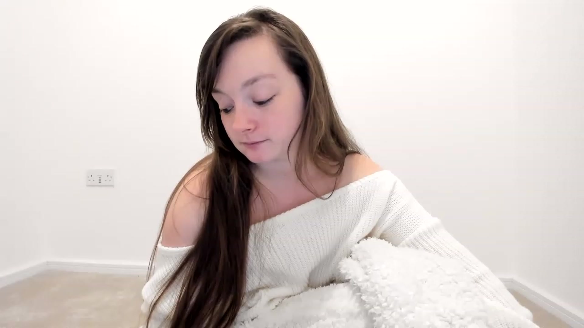 Gallery image thumbnail from JessieBear_'s myfreecams stream on, 12/16/2022, 17:32 image 20 of 20
