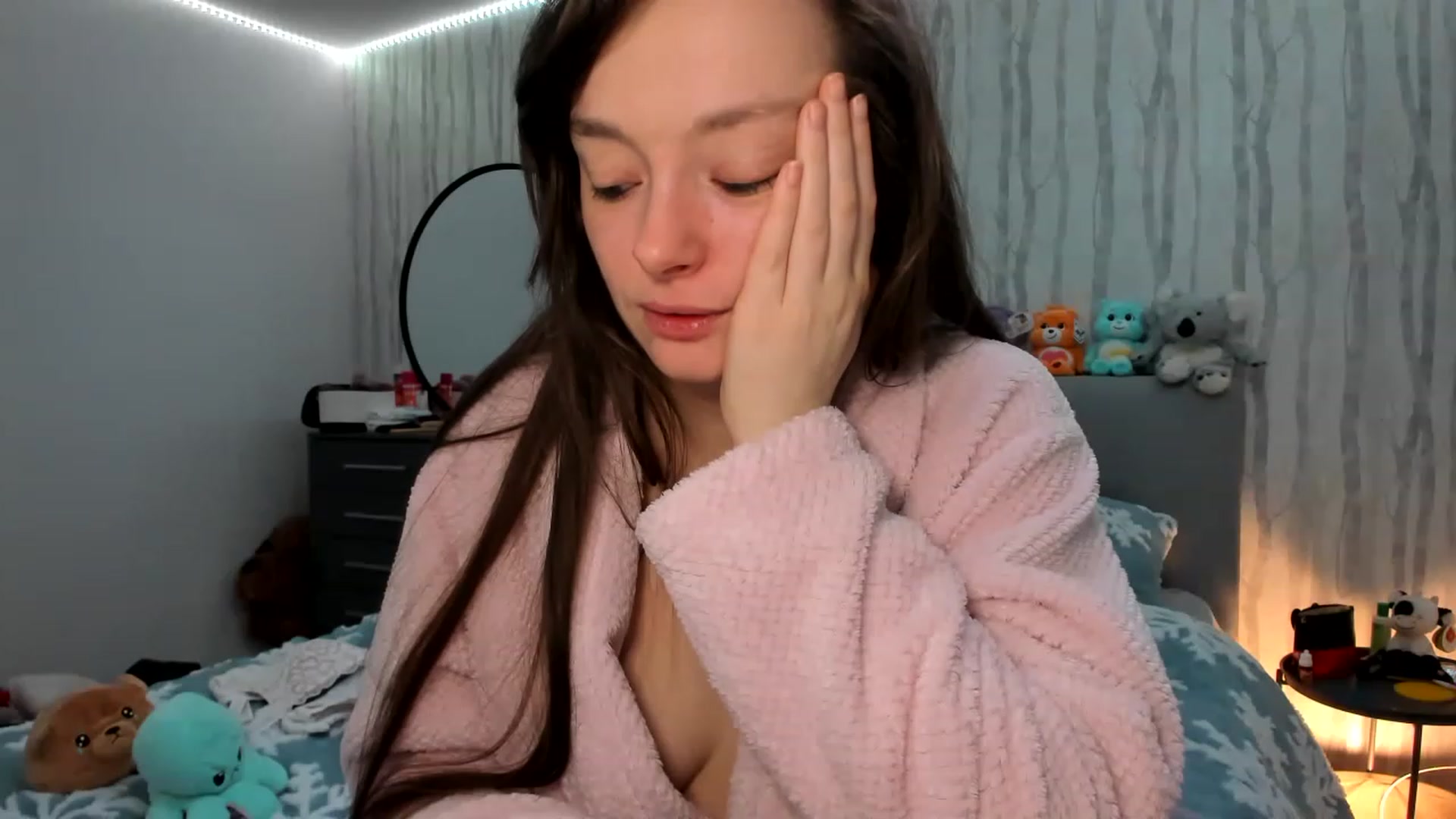 Gallery image thumbnail from JessieBear_'s myfreecams stream on, 12/21/2022, 16:26 image 20 of 20