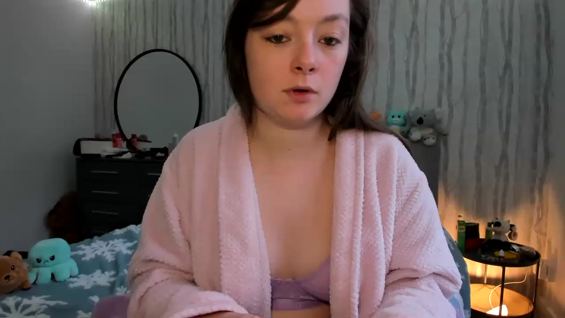 Gallery image thumbnail from JessieBear_'s myfreecams stream on, 12/22/2022, 14:47 image 14 of 20