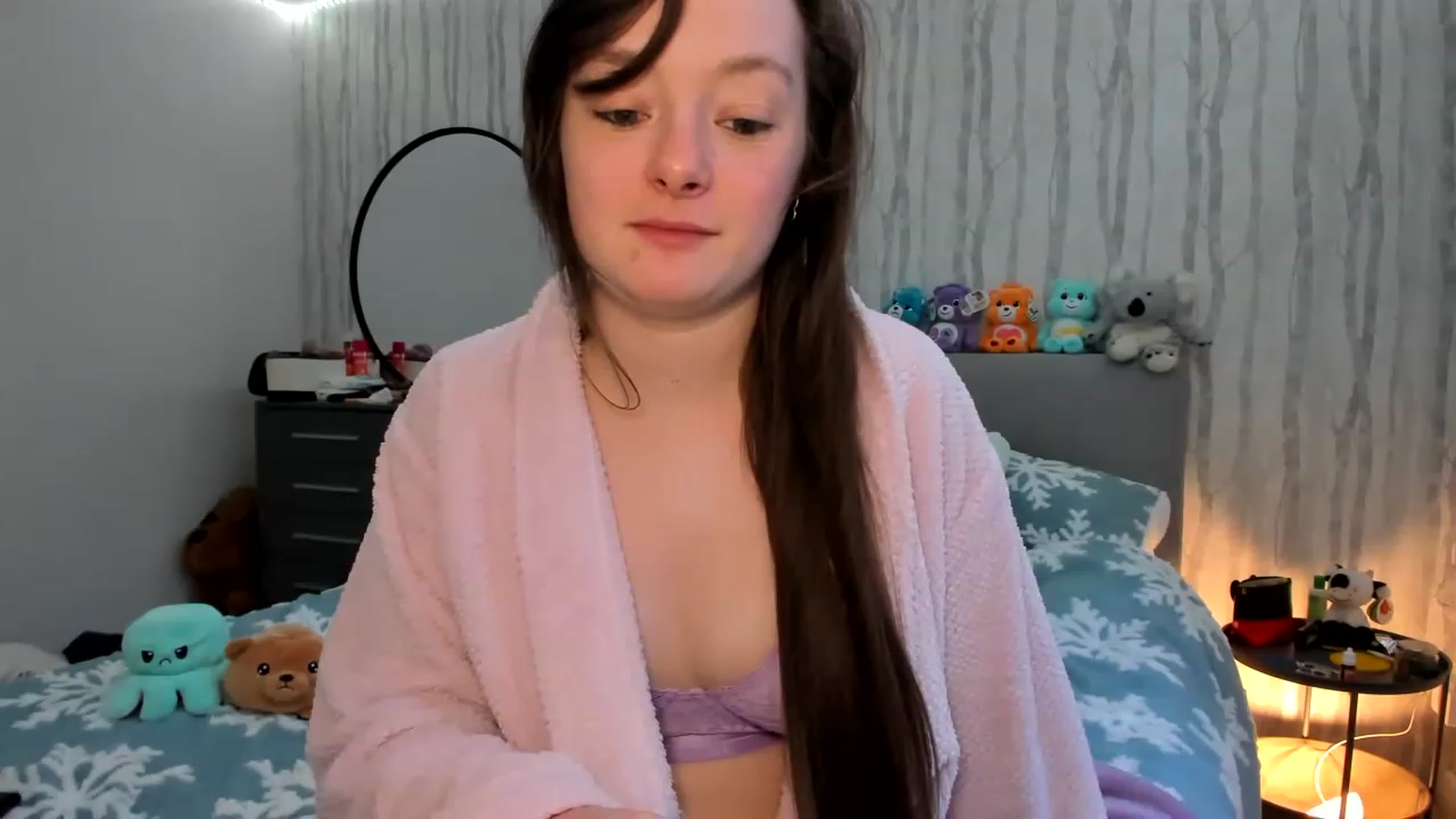 Gallery image thumbnail from JessieBear_'s myfreecams stream on, 12/22/2022, 16:16 image 5 of 20