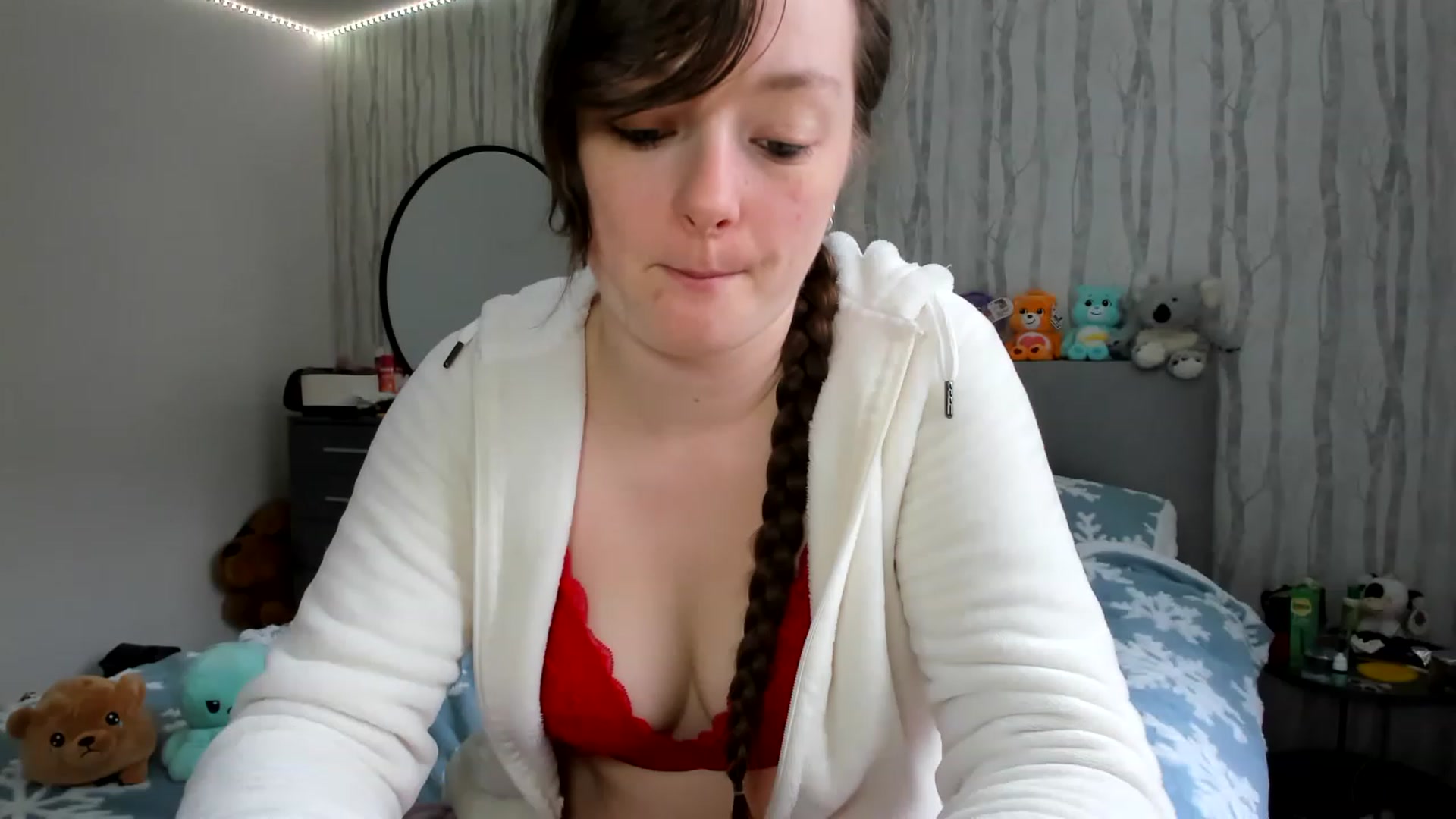 Gallery image thumbnail from JessieBear_'s myfreecams stream on, 12/23/2022, 11:56 image 11 of 20