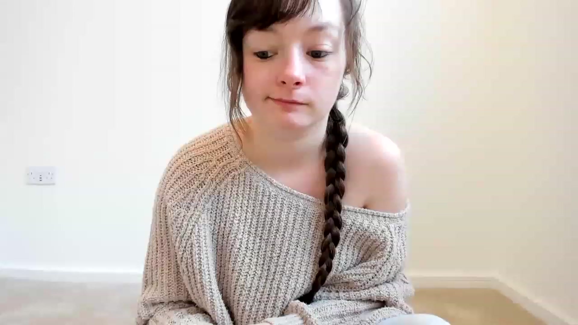 Gallery image thumbnail from JessieBear_'s myfreecams stream on, 12/28/2022, 15:29 image 6 of 20
