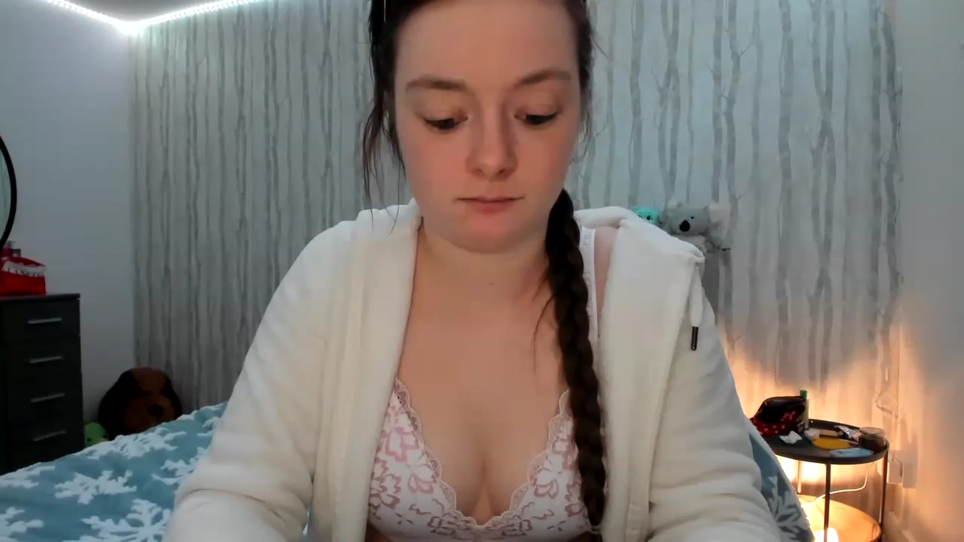 Gallery image thumbnail from JessieBear_'s myfreecams stream on, 01/03/2023, 21:44 image 3 of 20
