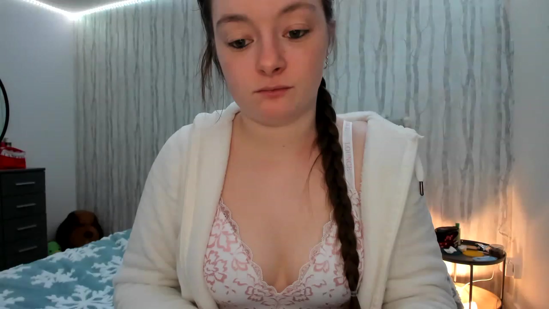 Gallery image thumbnail from JessieBear_'s myfreecams stream on, 01/03/2023, 21:44 image 7 of 20