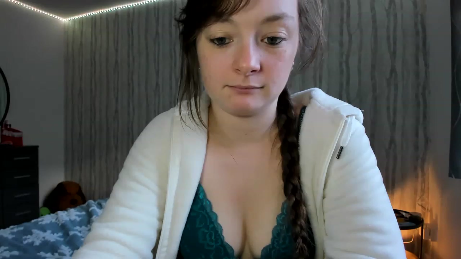 Gallery image thumbnail from JessieBear_'s myfreecams stream on, 01/04/2023, 15:28 image 10 of 20