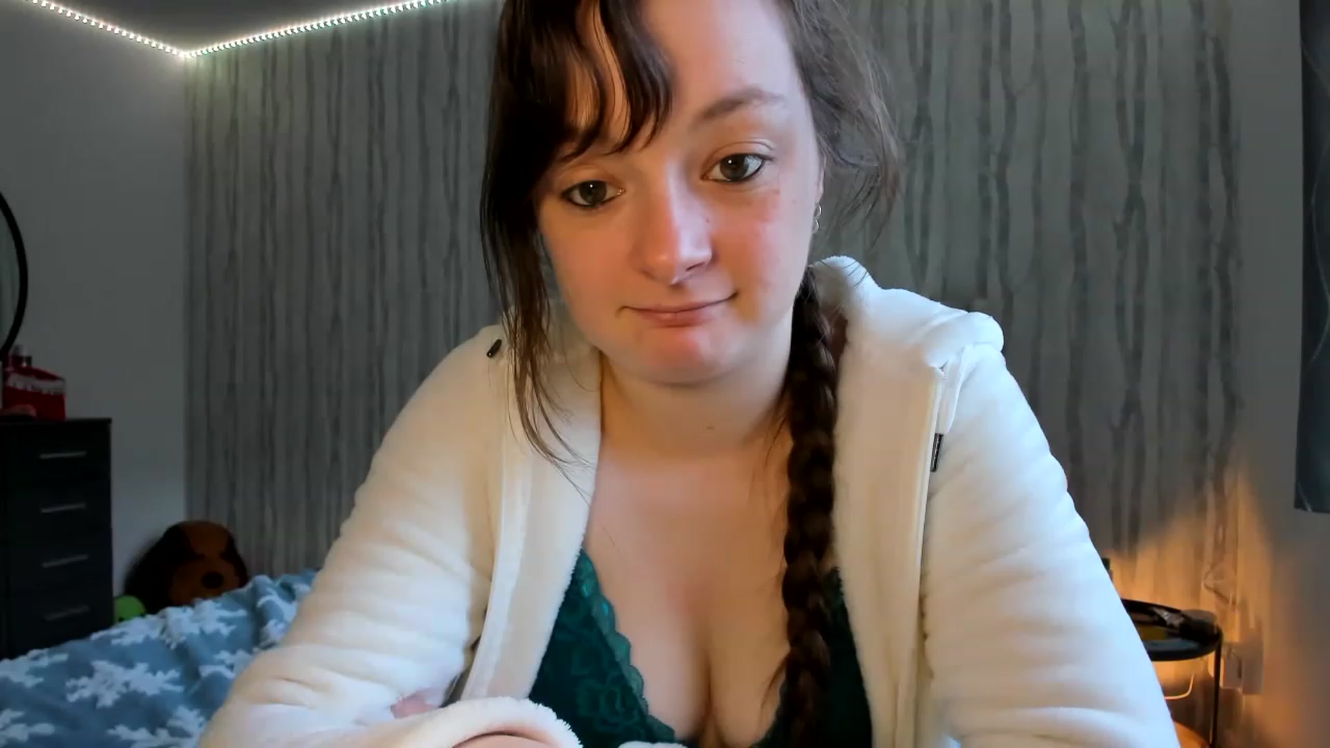 Gallery image thumbnail from JessieBear_'s myfreecams stream on, 01/04/2023, 15:28 image 7 of 20