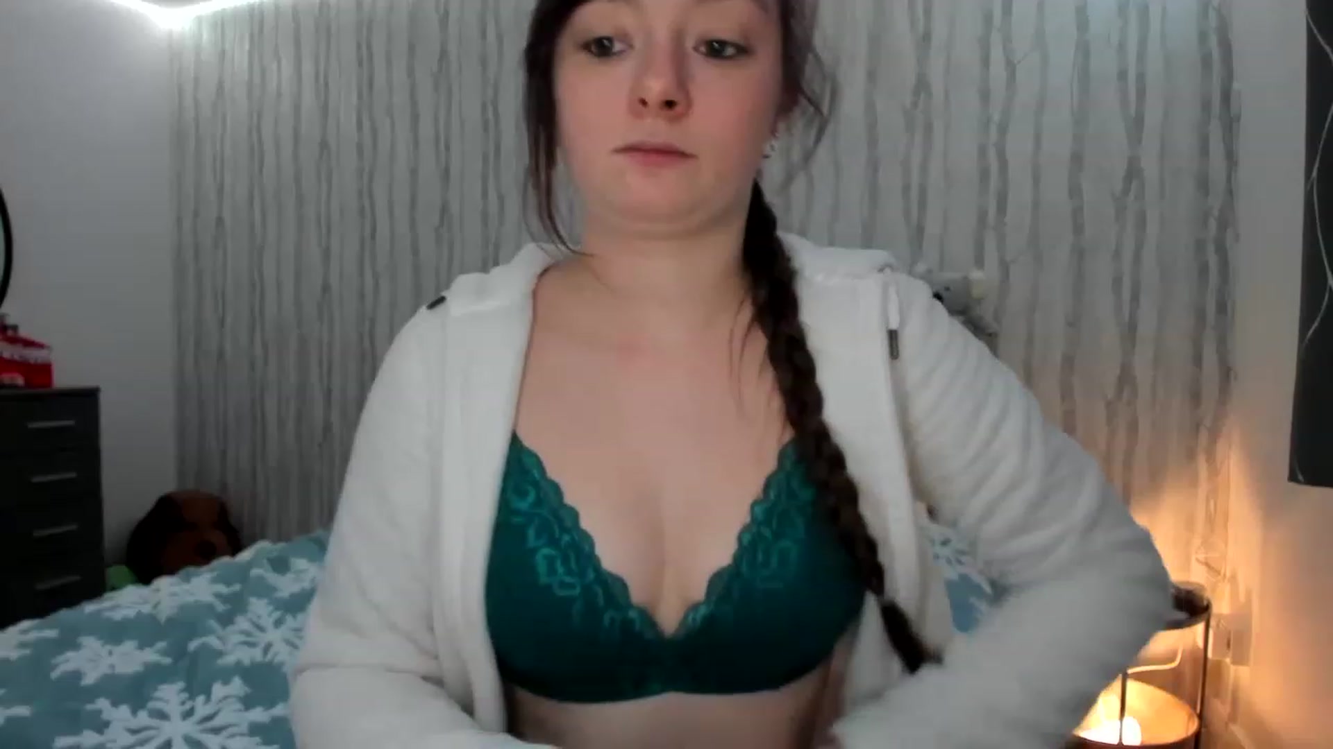 Gallery image thumbnail from JessieBear_'s myfreecams stream on, 01/04/2023, 17:16 image 9 of 20