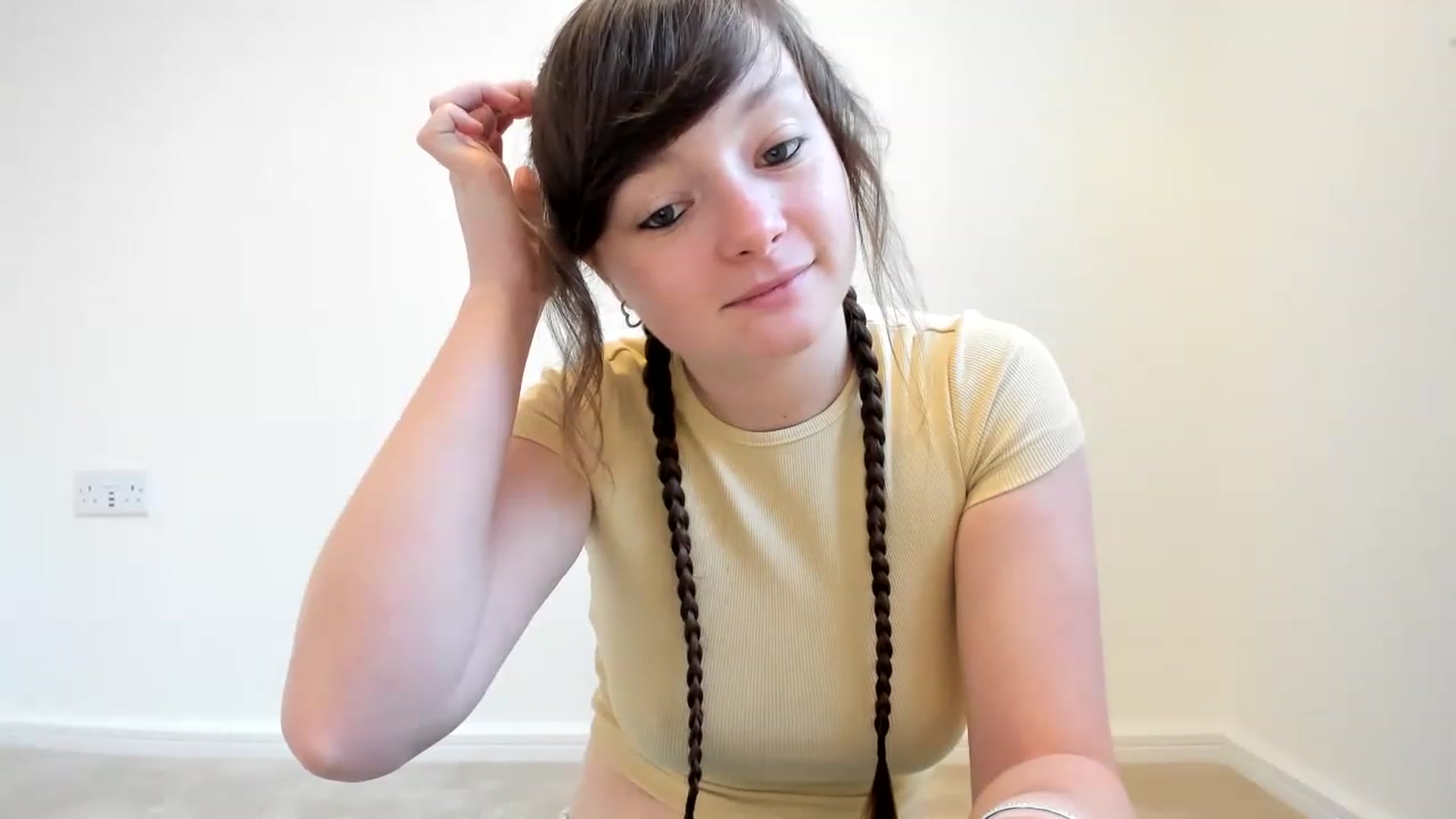 Gallery image thumbnail from JessieBear_'s myfreecams stream on, 01/05/2023, 16:15 image 10 of 20